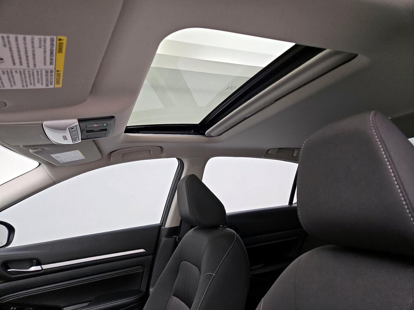 Sunroof(s) & Overhead Airbags