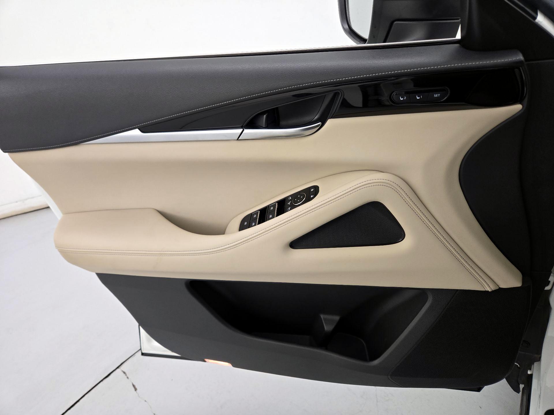 Thumbnail: 2023 INFINITI QX60 - 12