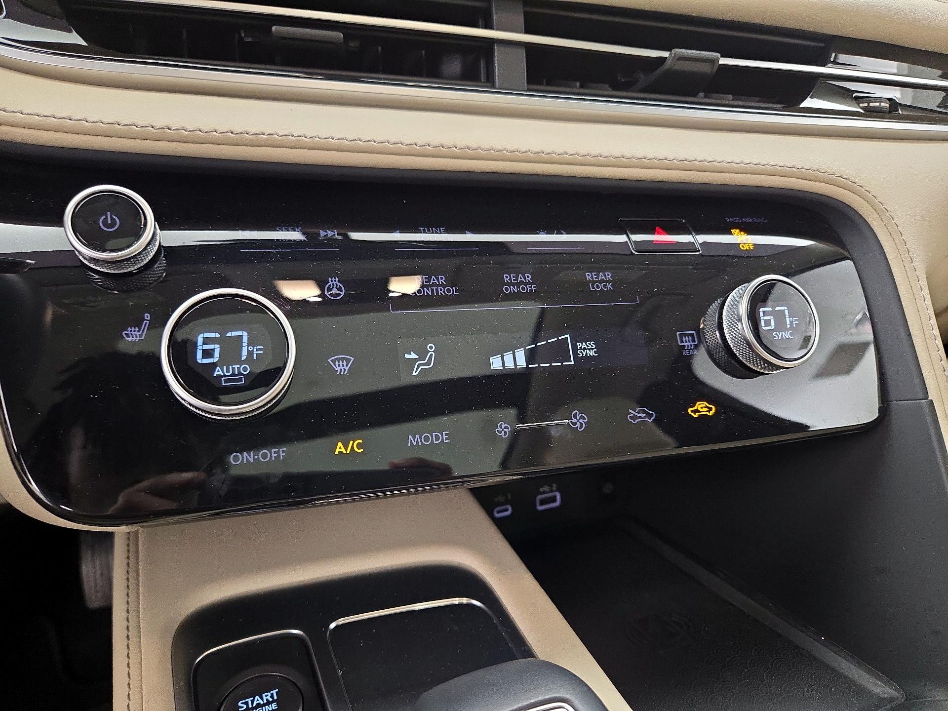 Thumbnail: 2023 INFINITI QX60 - 15