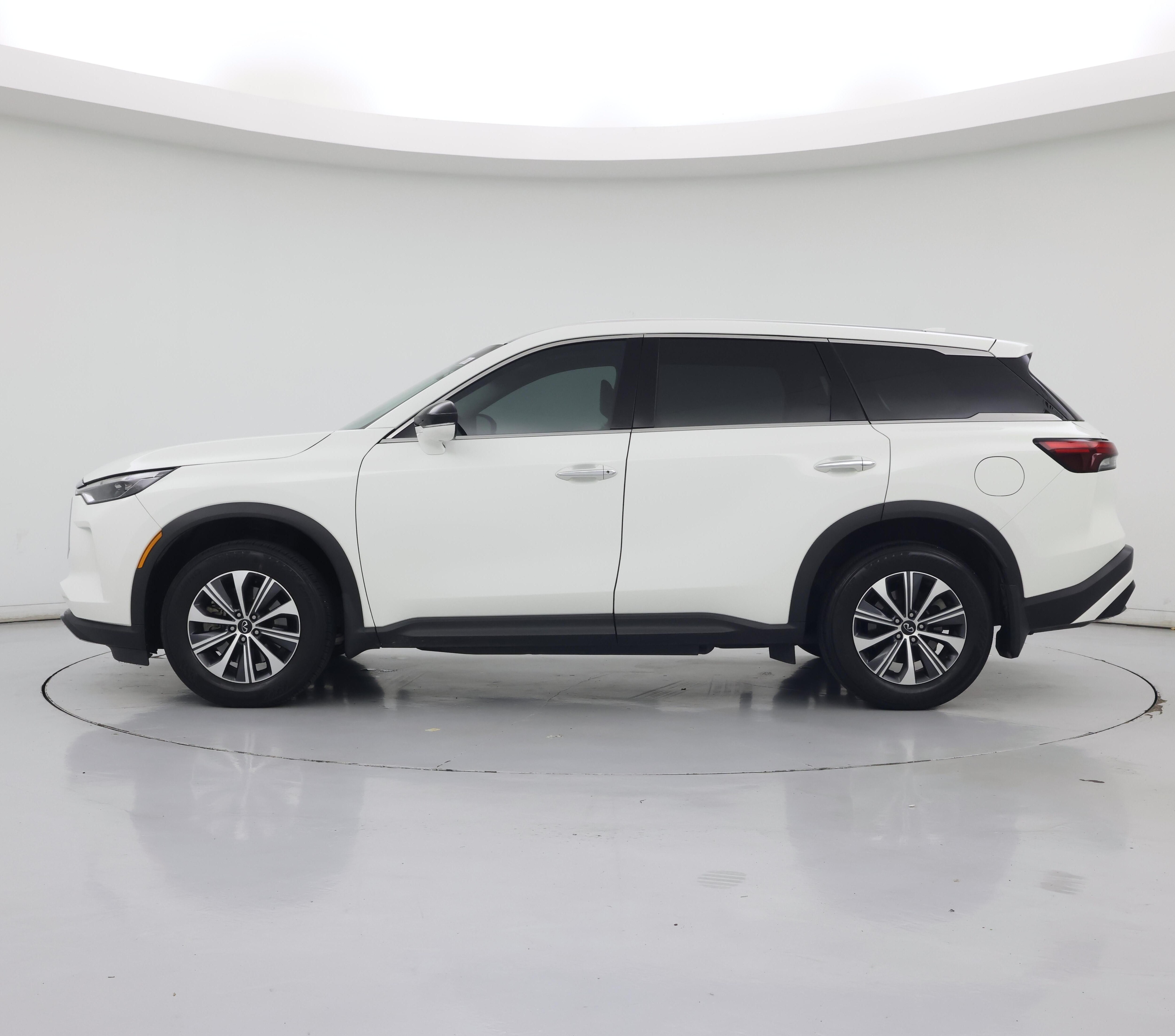 Thumbnail: 2023 INFINITI QX60 - 3