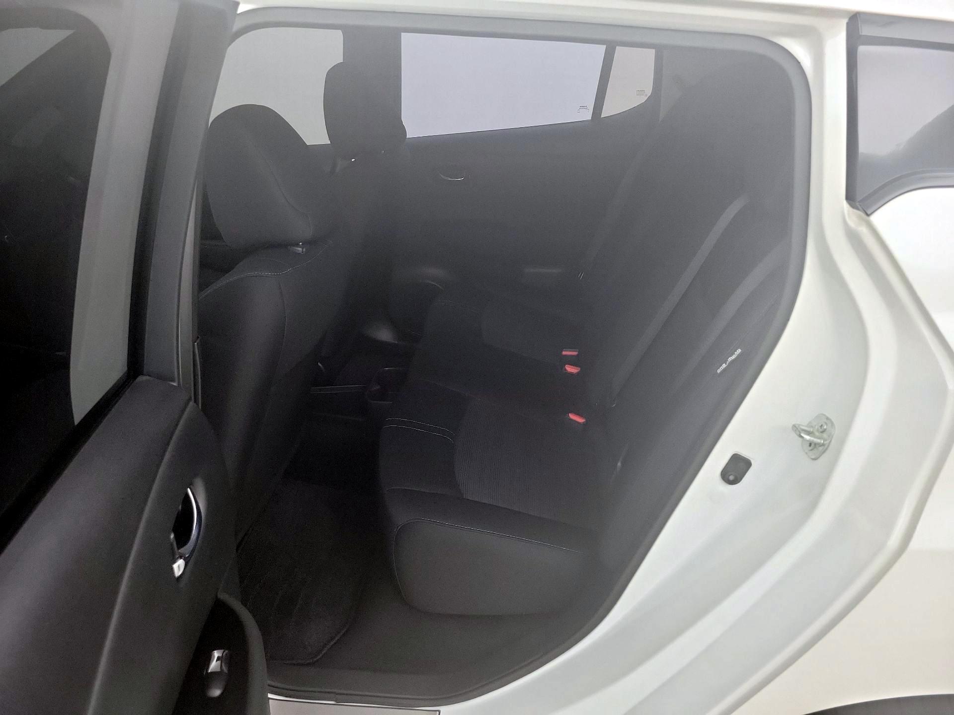 Thumbnail: 2024 Nissan Leaf - 20