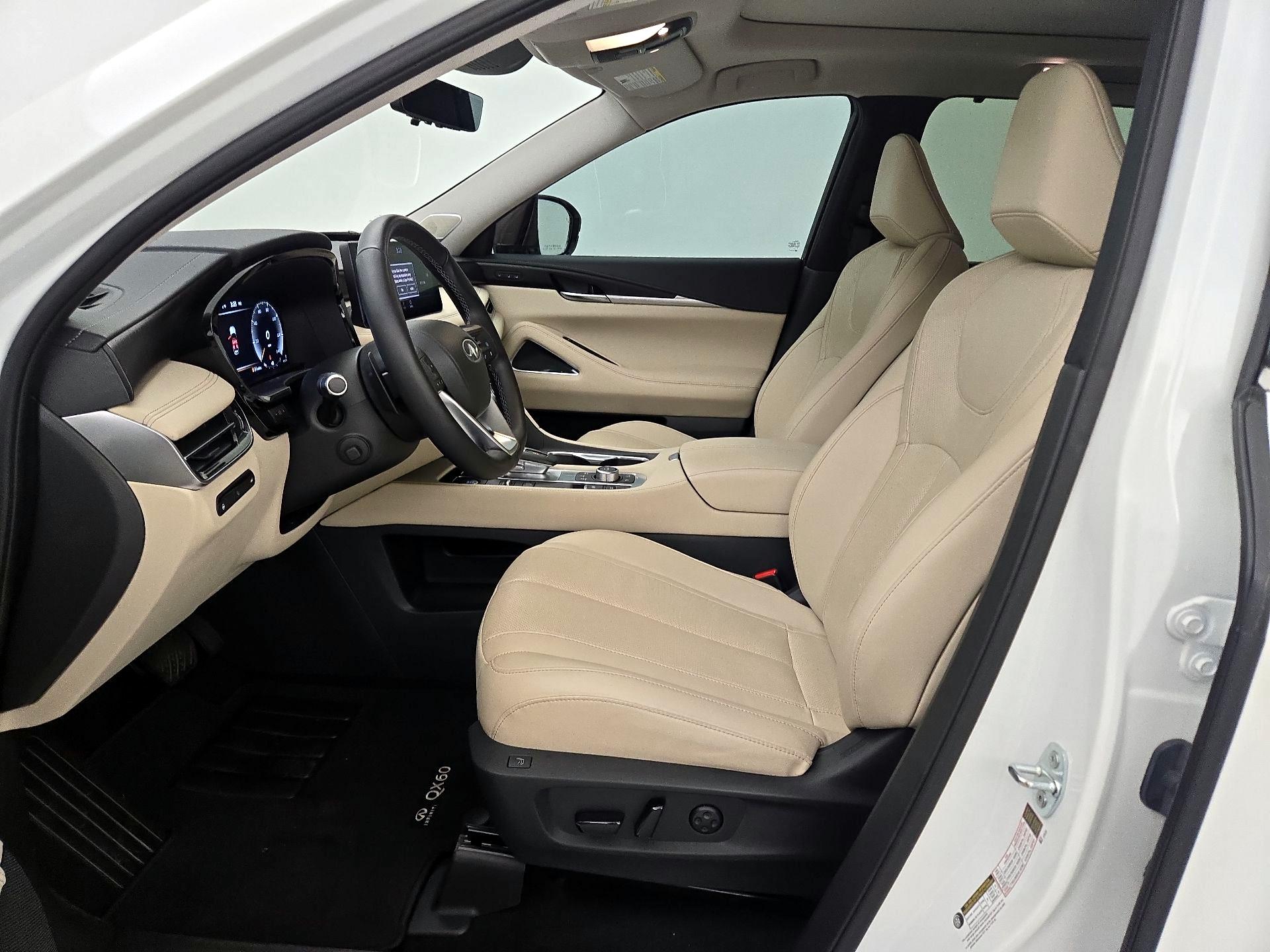 Thumbnail: 2023 INFINITI QX60 - 11