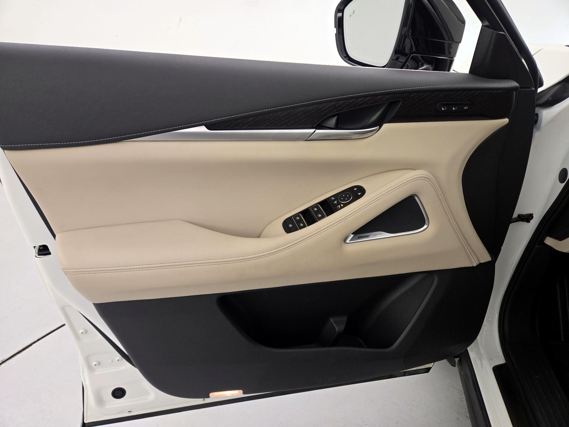 Thumbnail: 2023 INFINITI QX60 - 12
