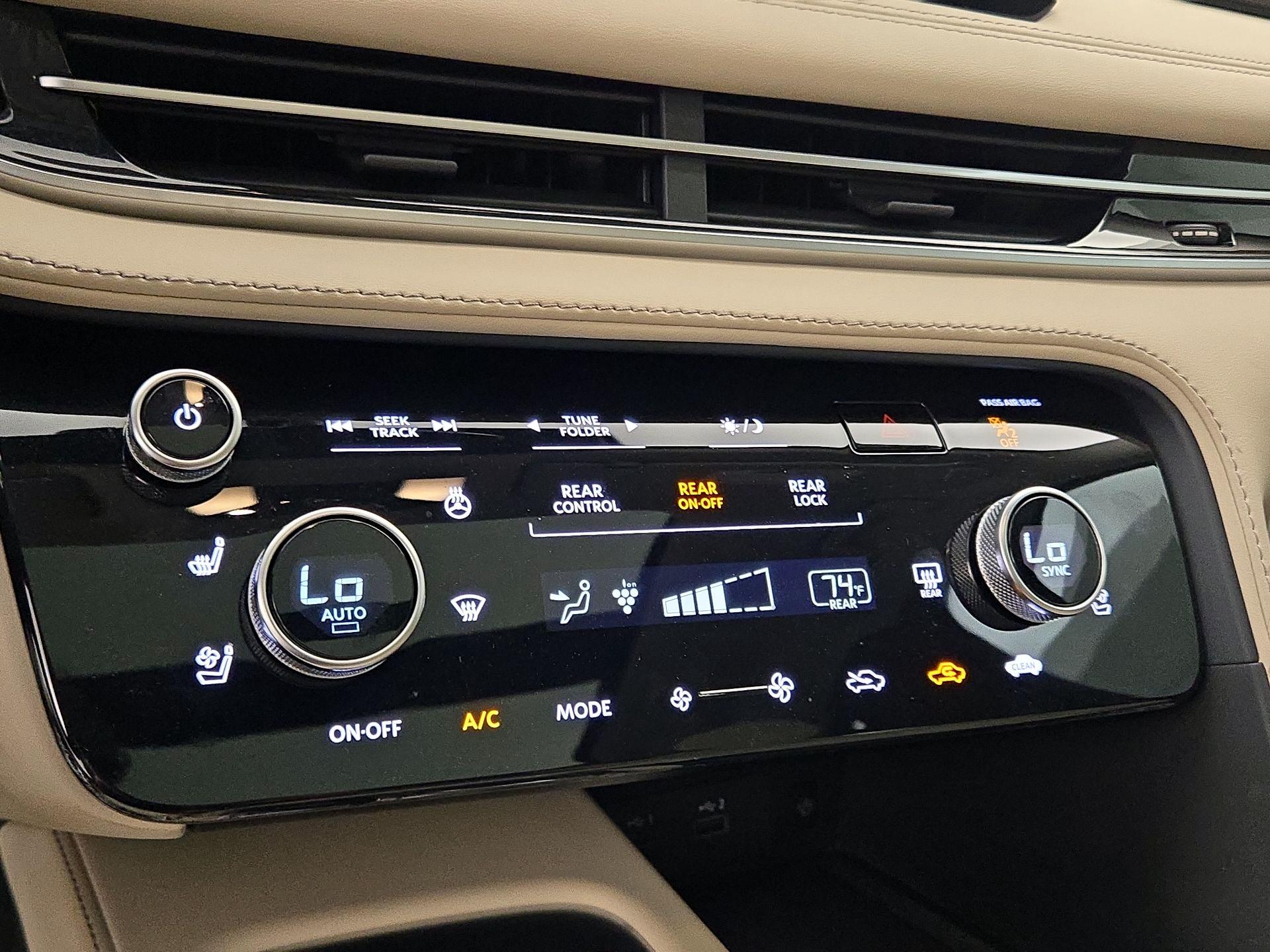 Thumbnail: 2023 INFINITI QX60 - 17