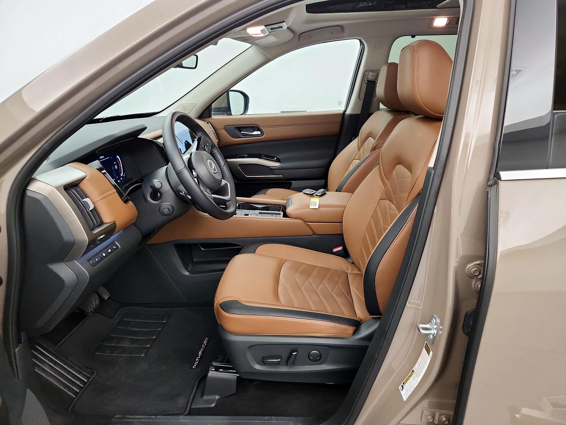 Thumbnail: 2025 Nissan Pathfinder - 11