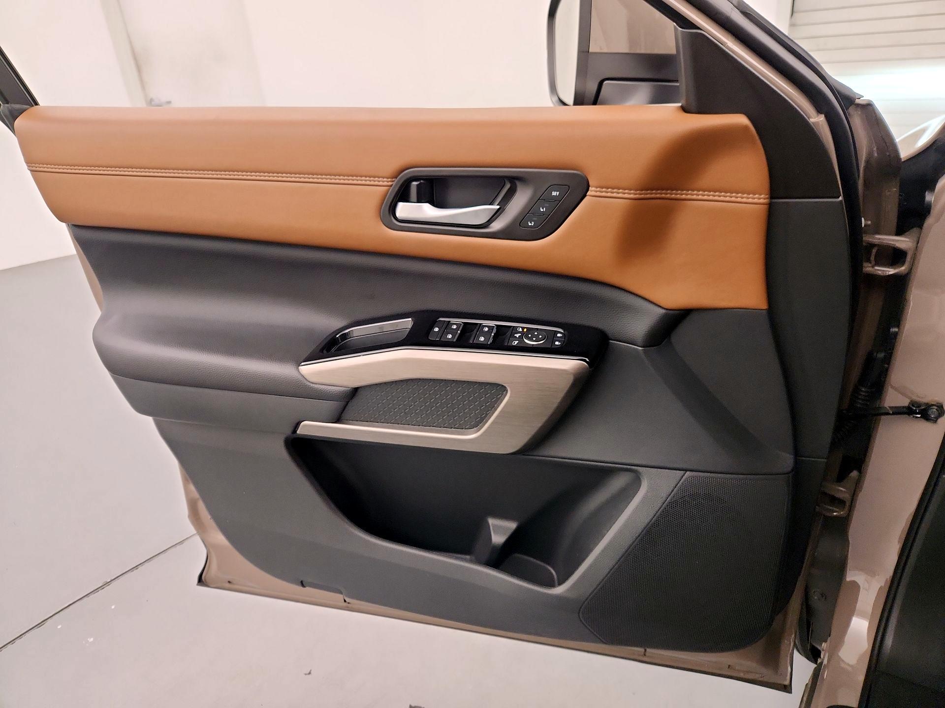 Thumbnail: 2025 Nissan Pathfinder - 12