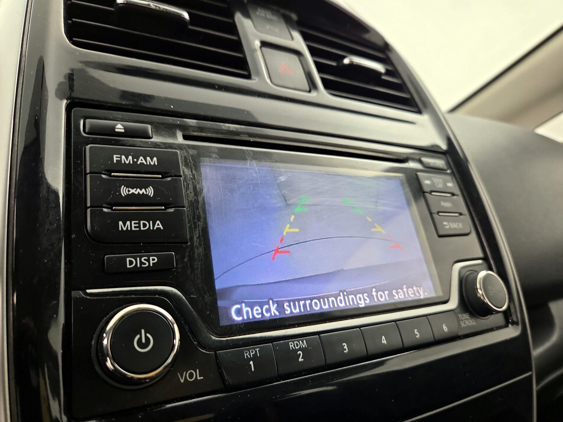 Thumbnail: 2016 Nissan Versa Note - 14