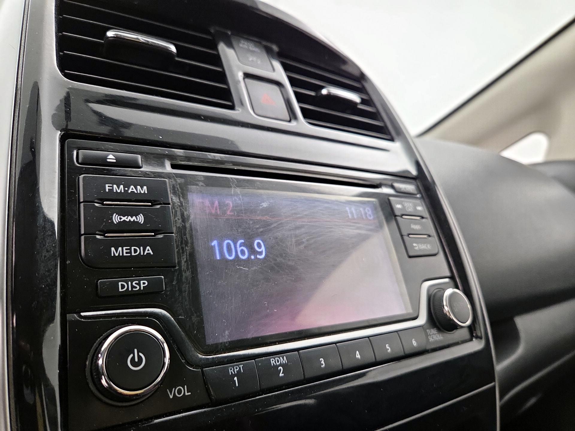 Thumbnail: 2016 Nissan Versa Note - 15