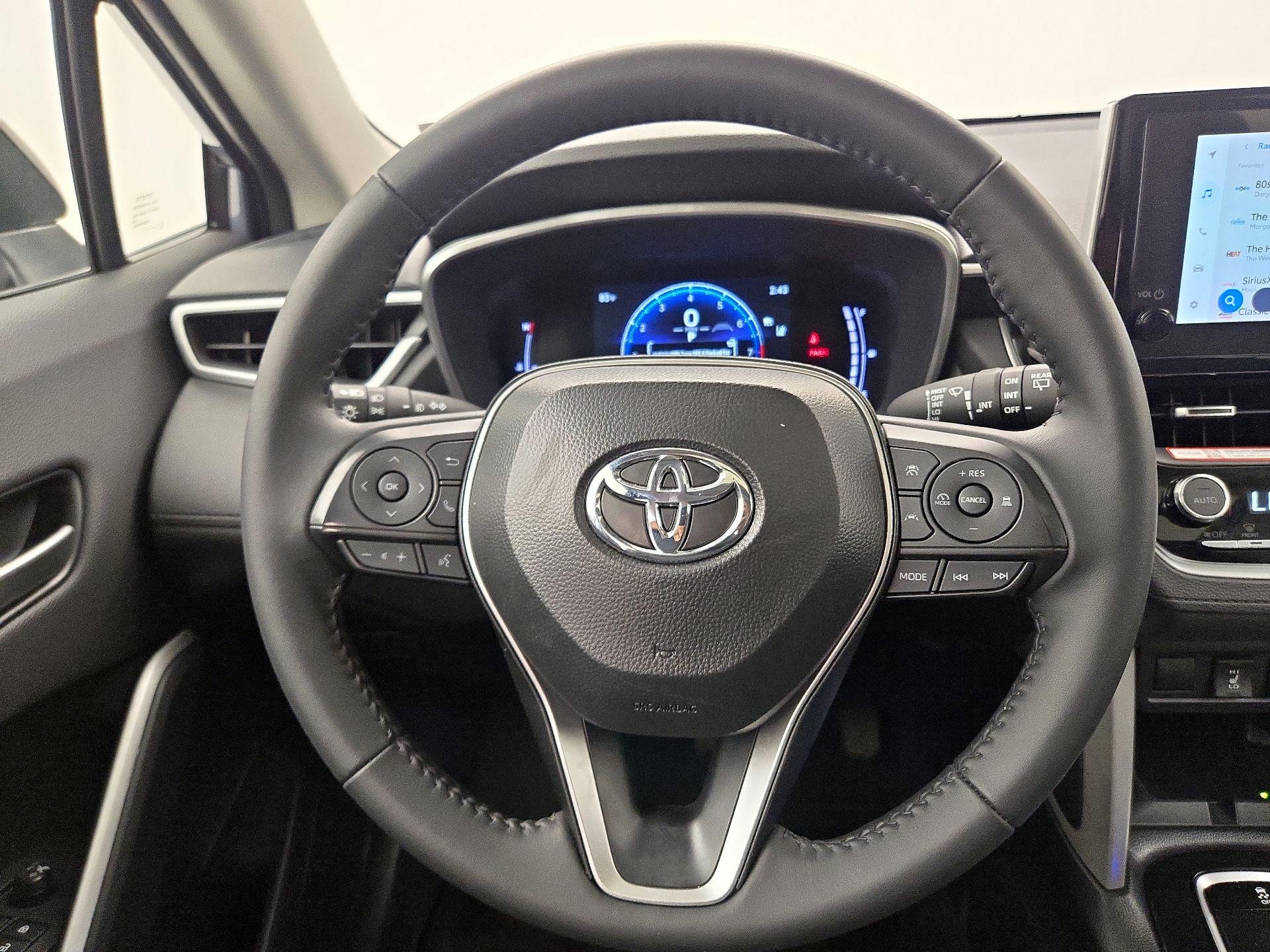 Thumbnail: 2025 Toyota Corolla Cross - 10