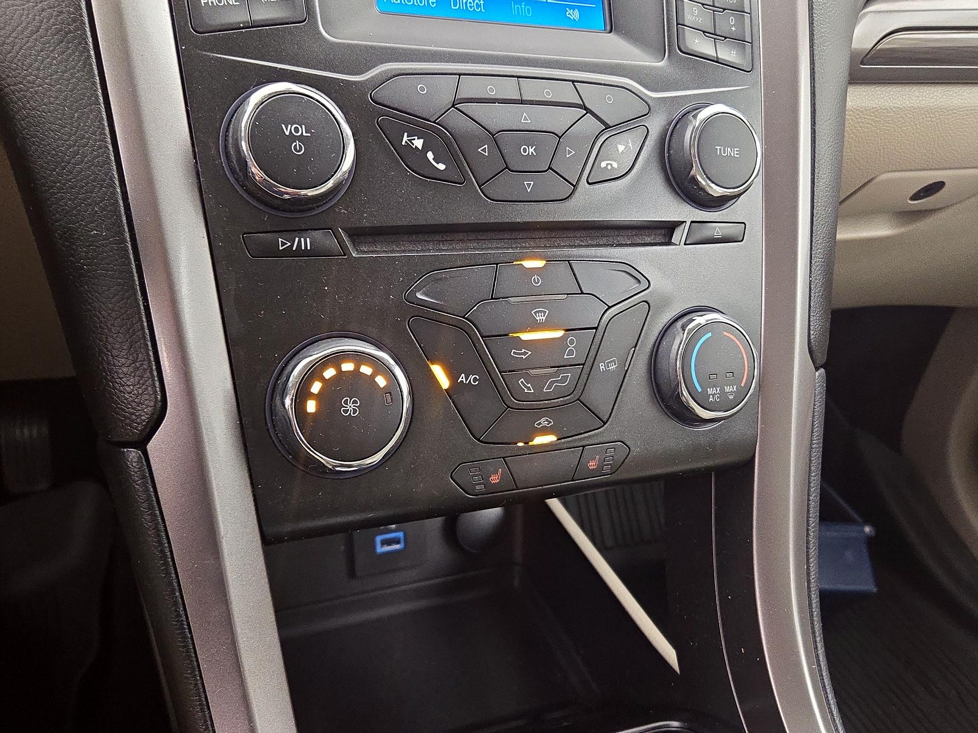 Thumbnail: 2017 Ford Fusion - 16
