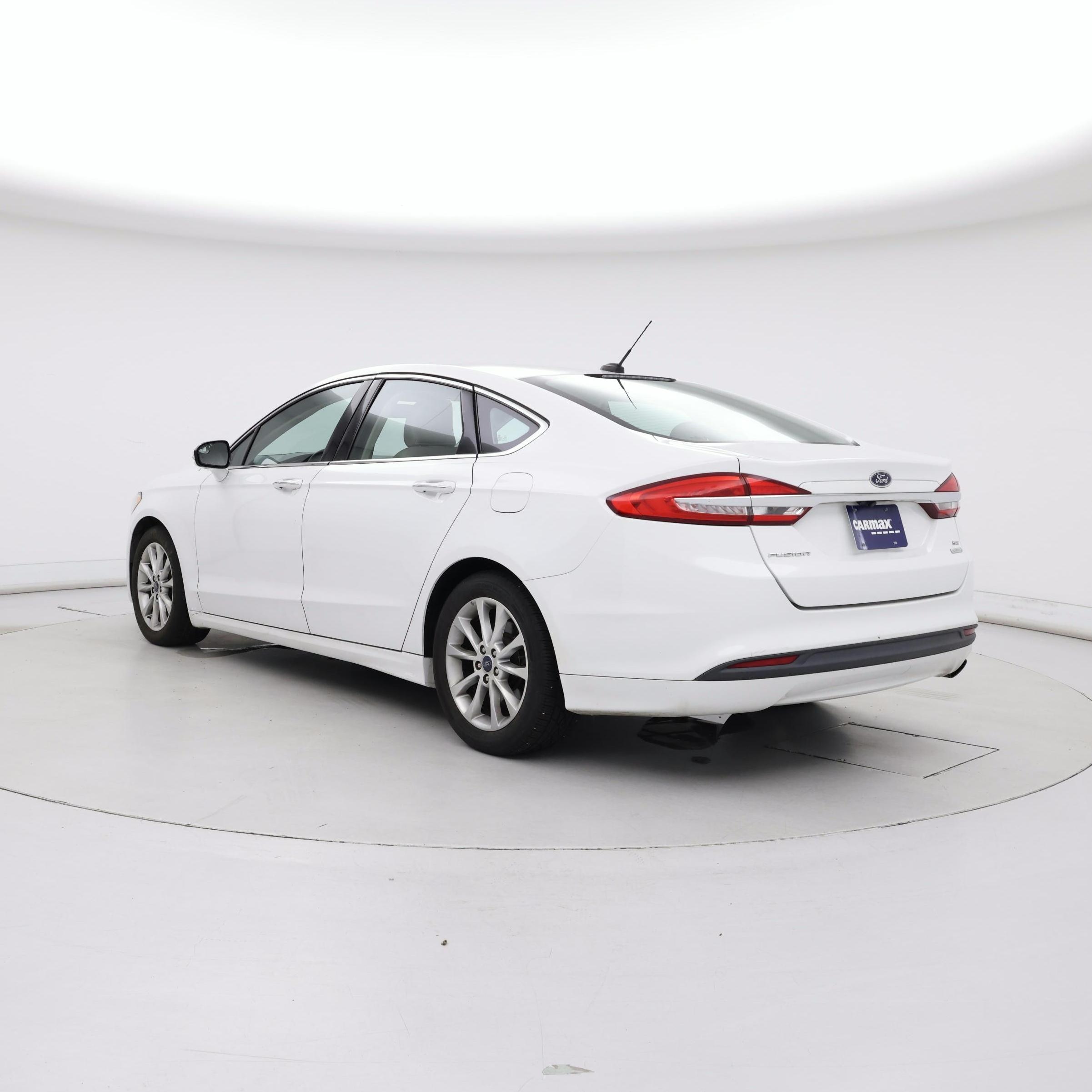 Thumbnail: 2017 Ford Fusion - 2