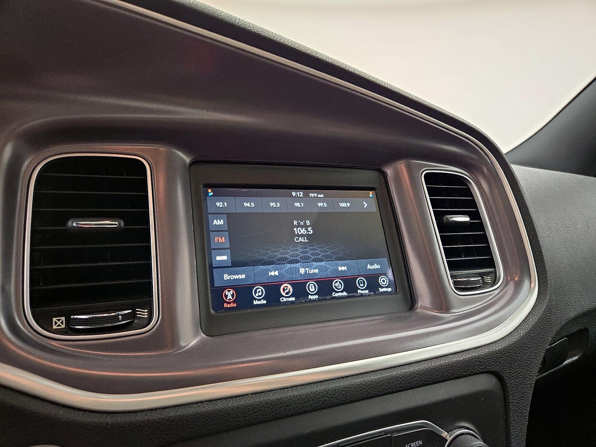 Thumbnail: 2020 Dodge Charger - 15