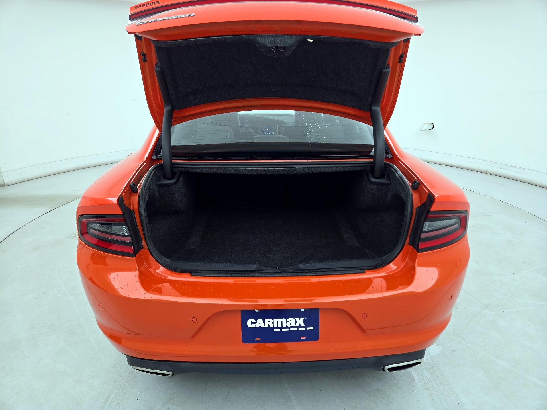 Thumbnail: 2020 Dodge Charger - 20