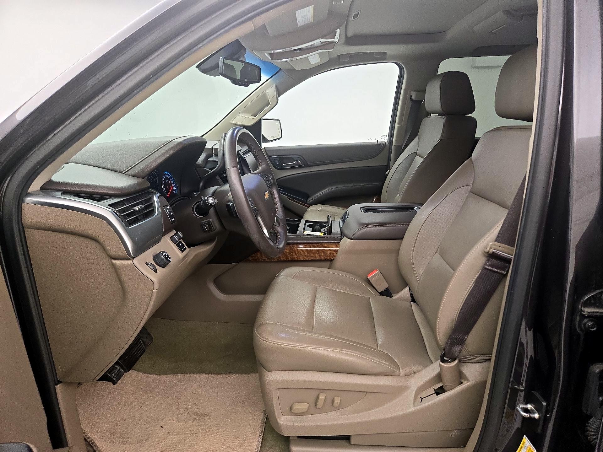 Thumbnail: 2017 Chevrolet Tahoe - 11