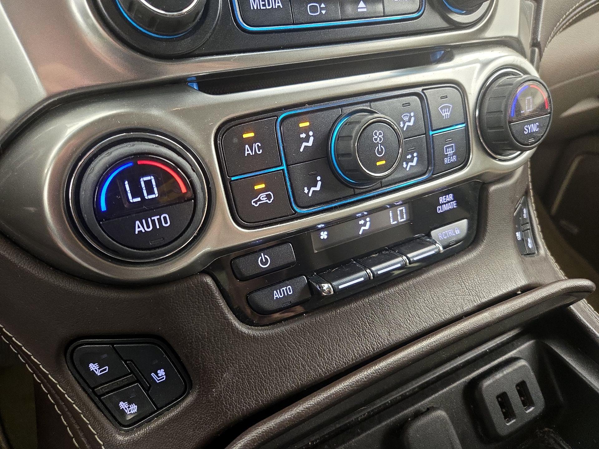 Thumbnail: 2017 Chevrolet Tahoe - 17