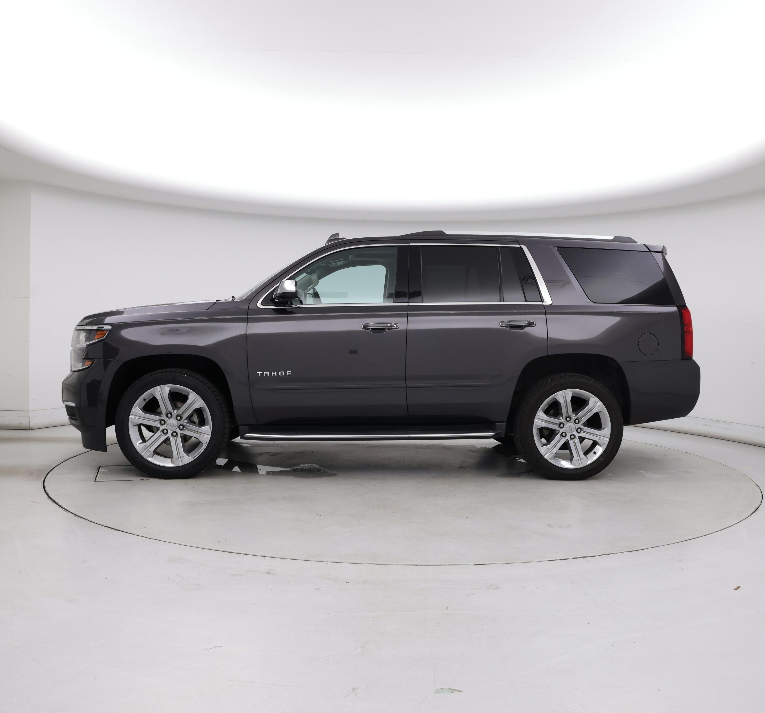 Thumbnail: 2017 Chevrolet Tahoe - 3