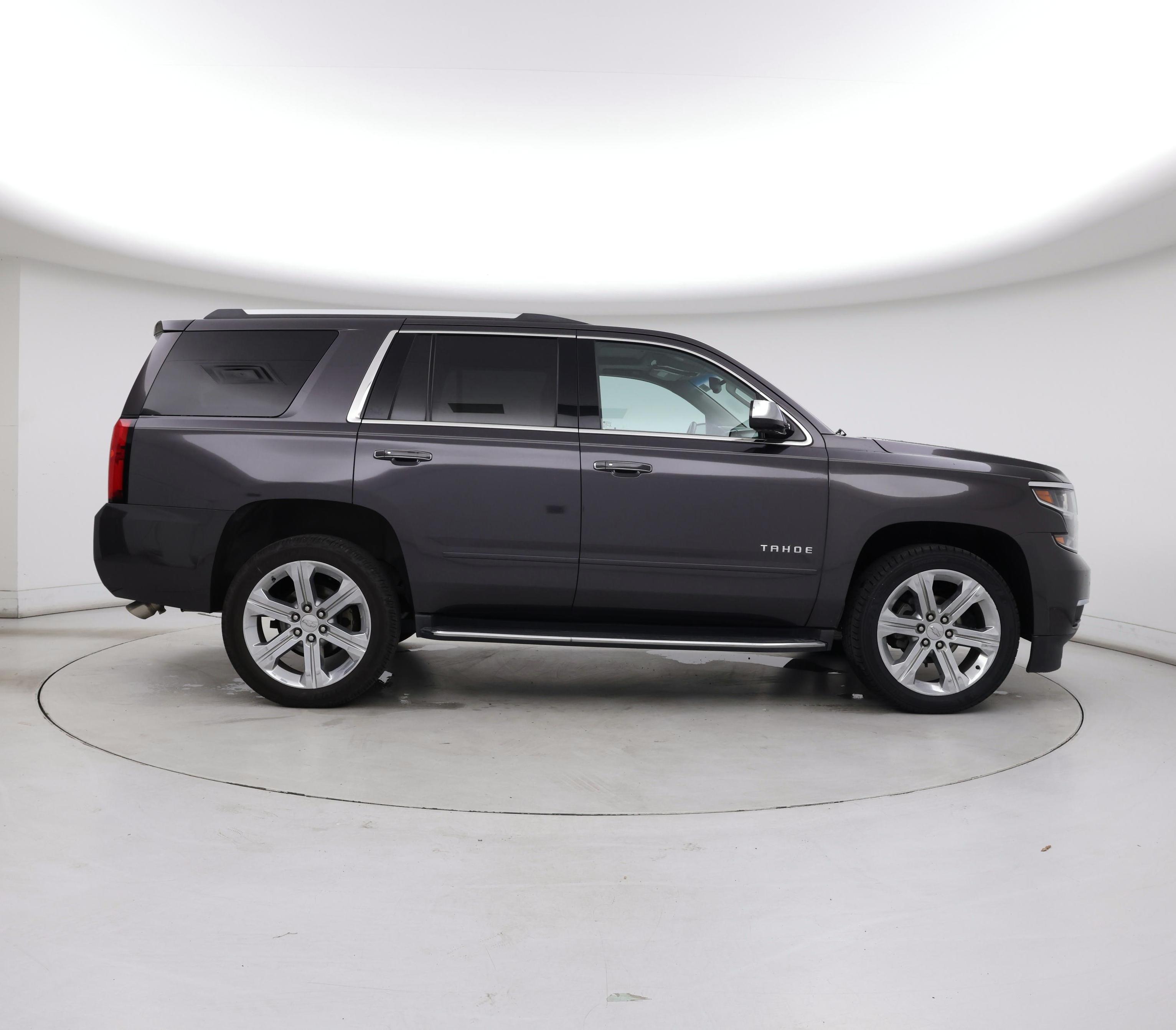 Thumbnail: 2017 Chevrolet Tahoe - 7