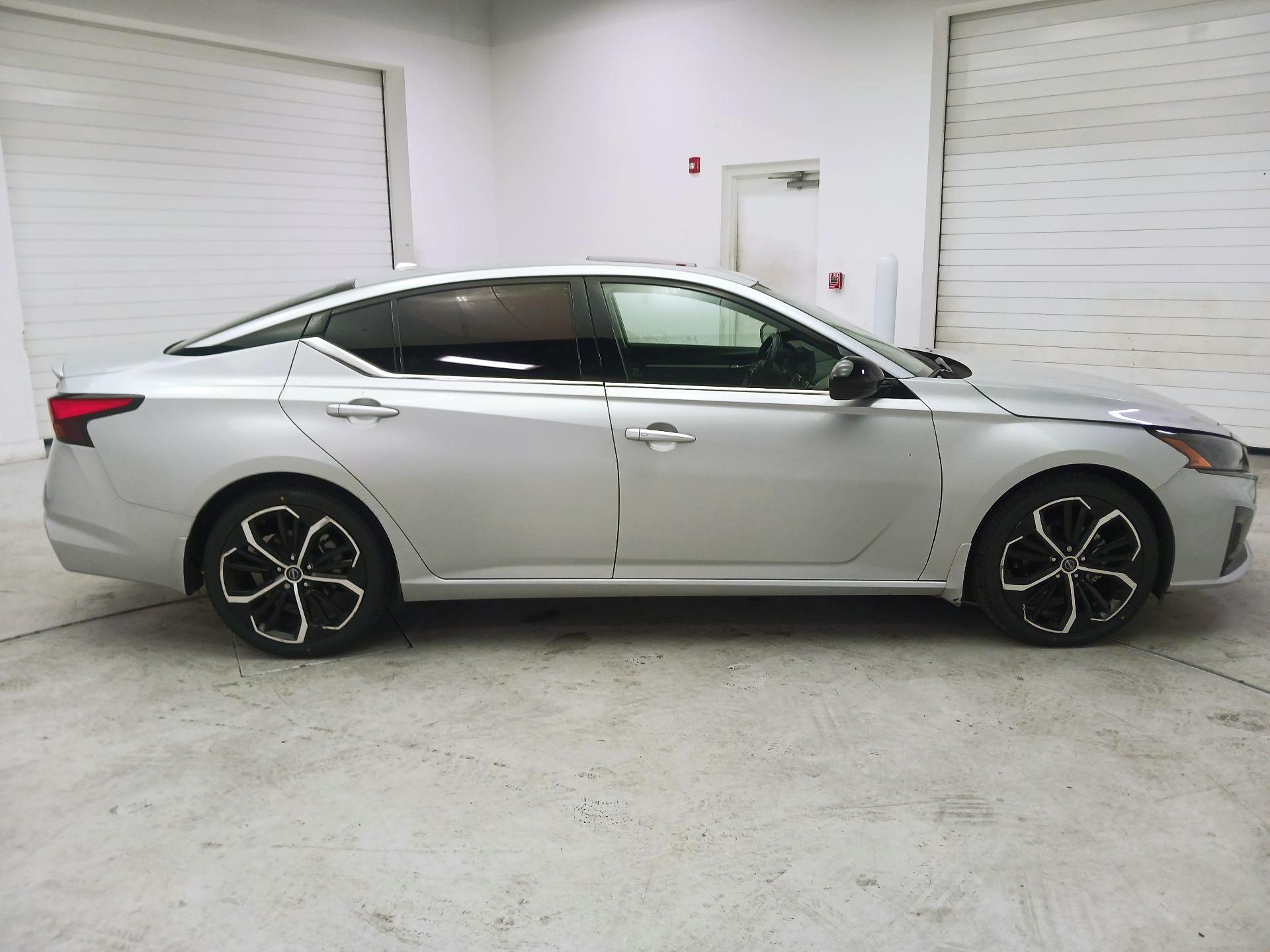 Thumbnail: 2023 Nissan Altima - 4