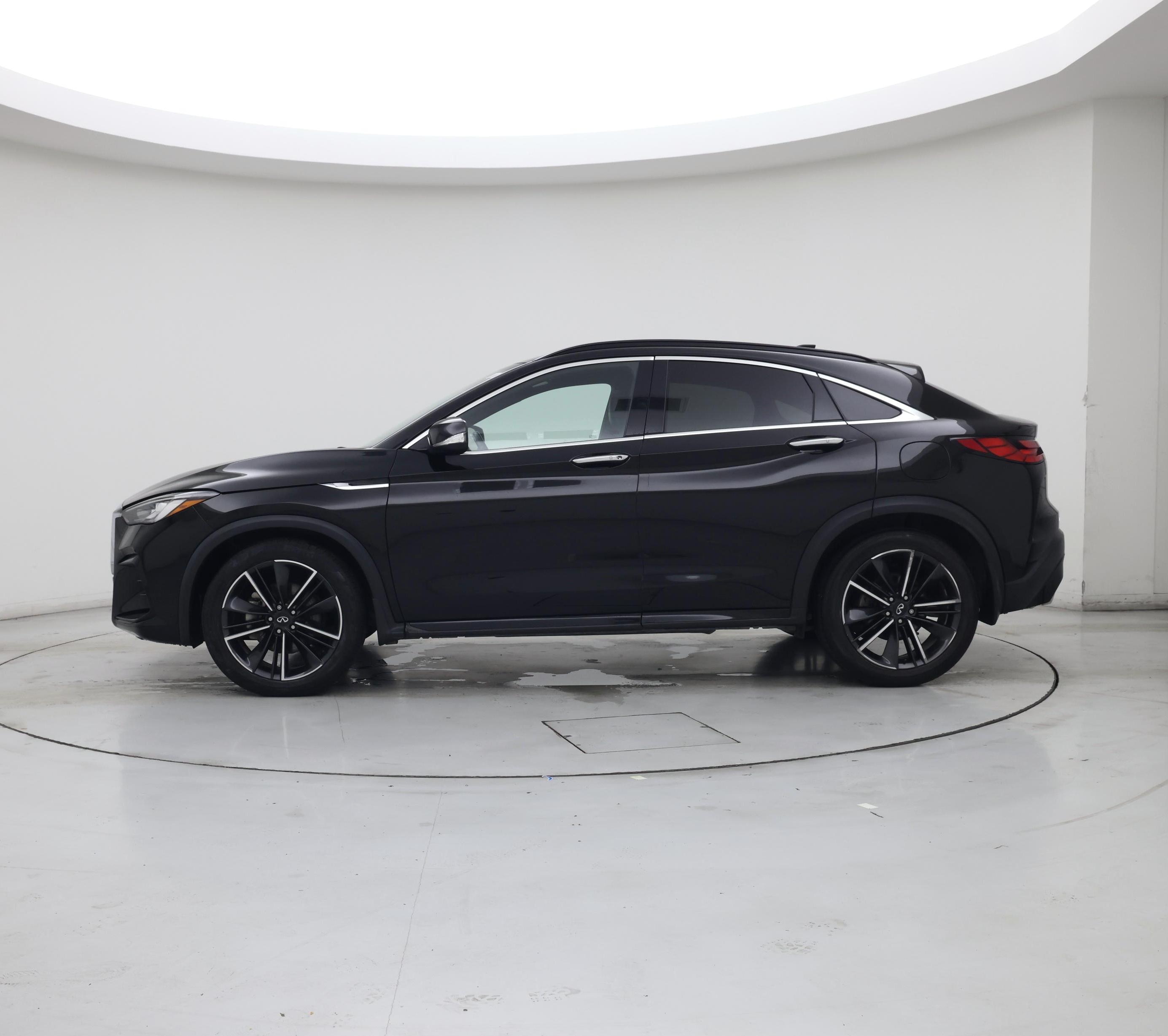 Thumbnail: 2023 INFINITI QX55 - 3