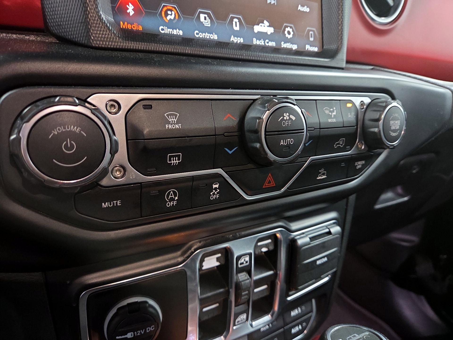Thumbnail: 2022 Jeep Gladiator - 14