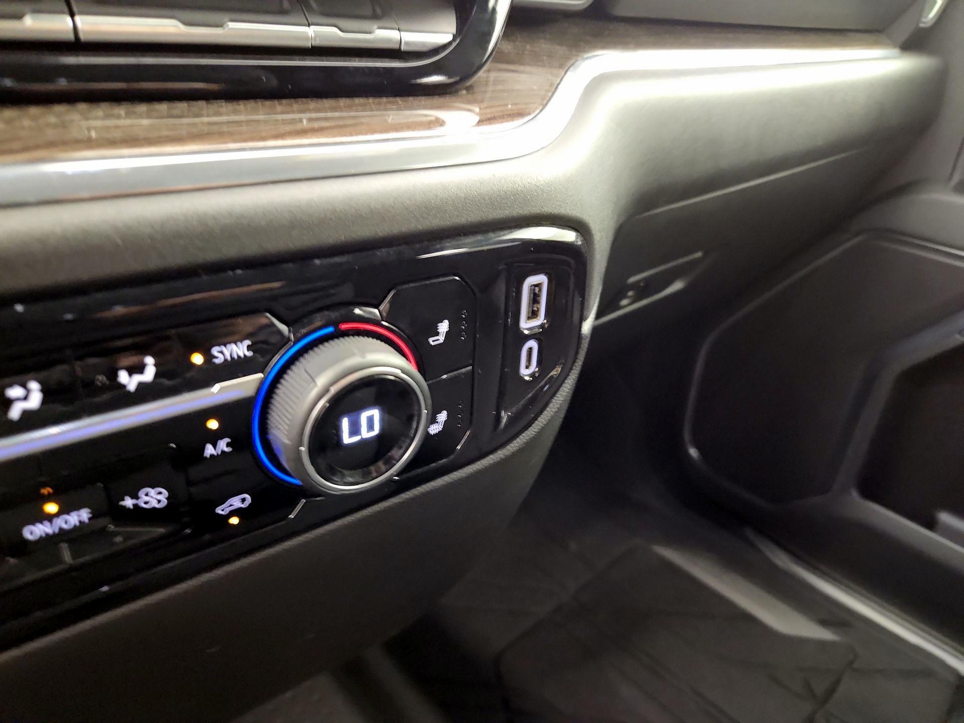 Thumbnail: 2024 Chevrolet Silverado 1500 - 18