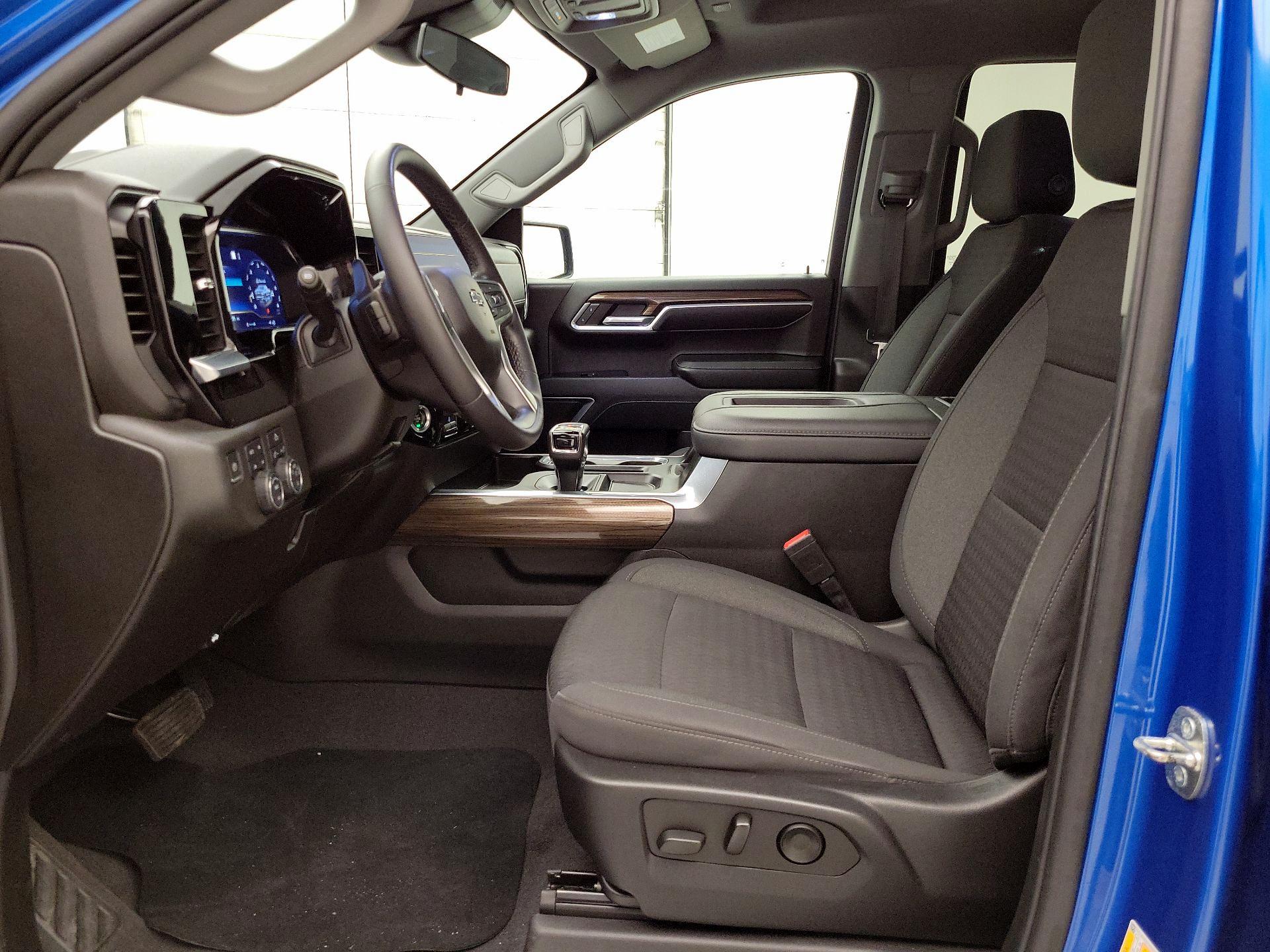 Thumbnail: 2022 Chevrolet Silverado 1500 - 11