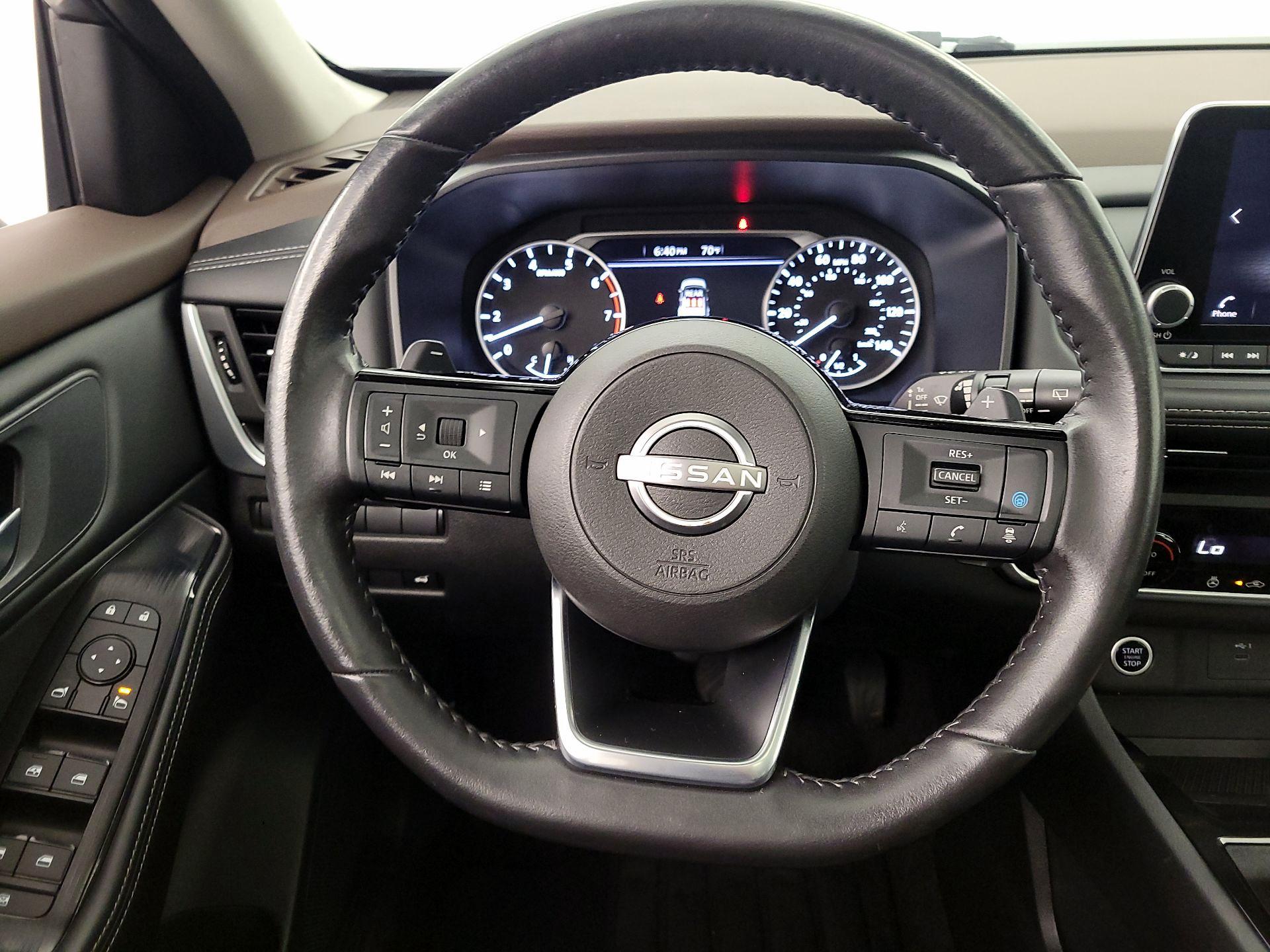 Thumbnail: 2023 Nissan Rogue - 10