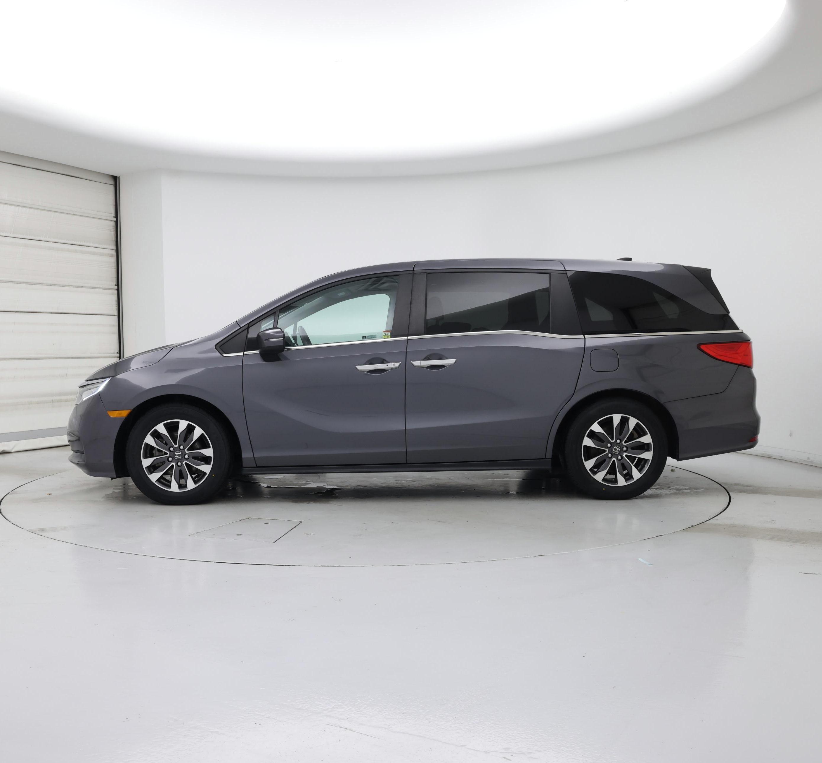 Thumbnail: 2023 Honda Odyssey - 3