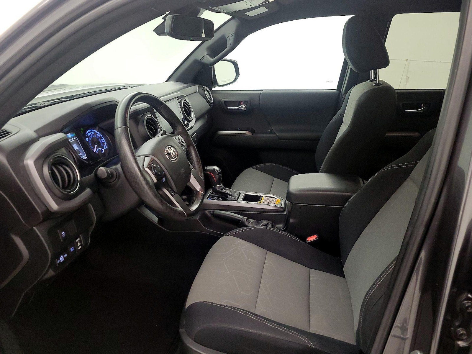 2023 Toyota Tacoma TRD Sport - Photo 12