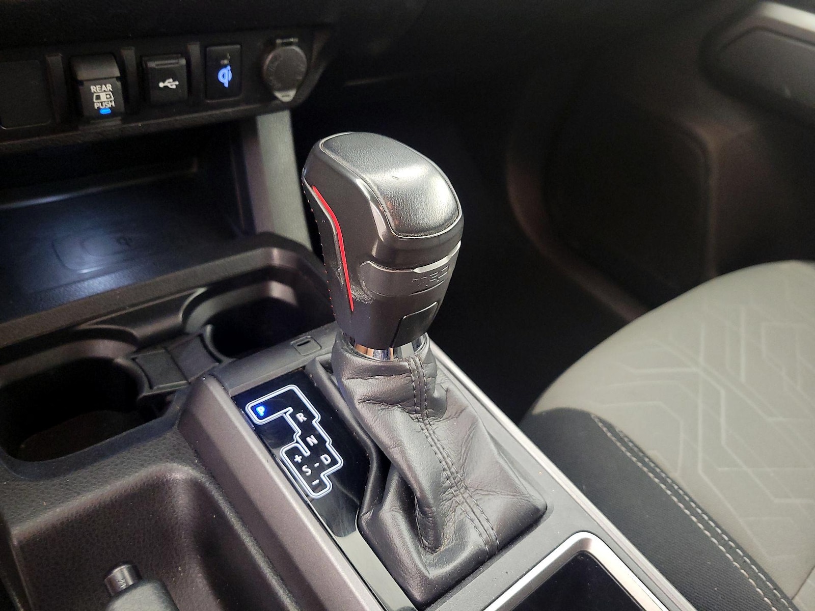 2023 Toyota Tacoma TRD Sport - Photo 19
