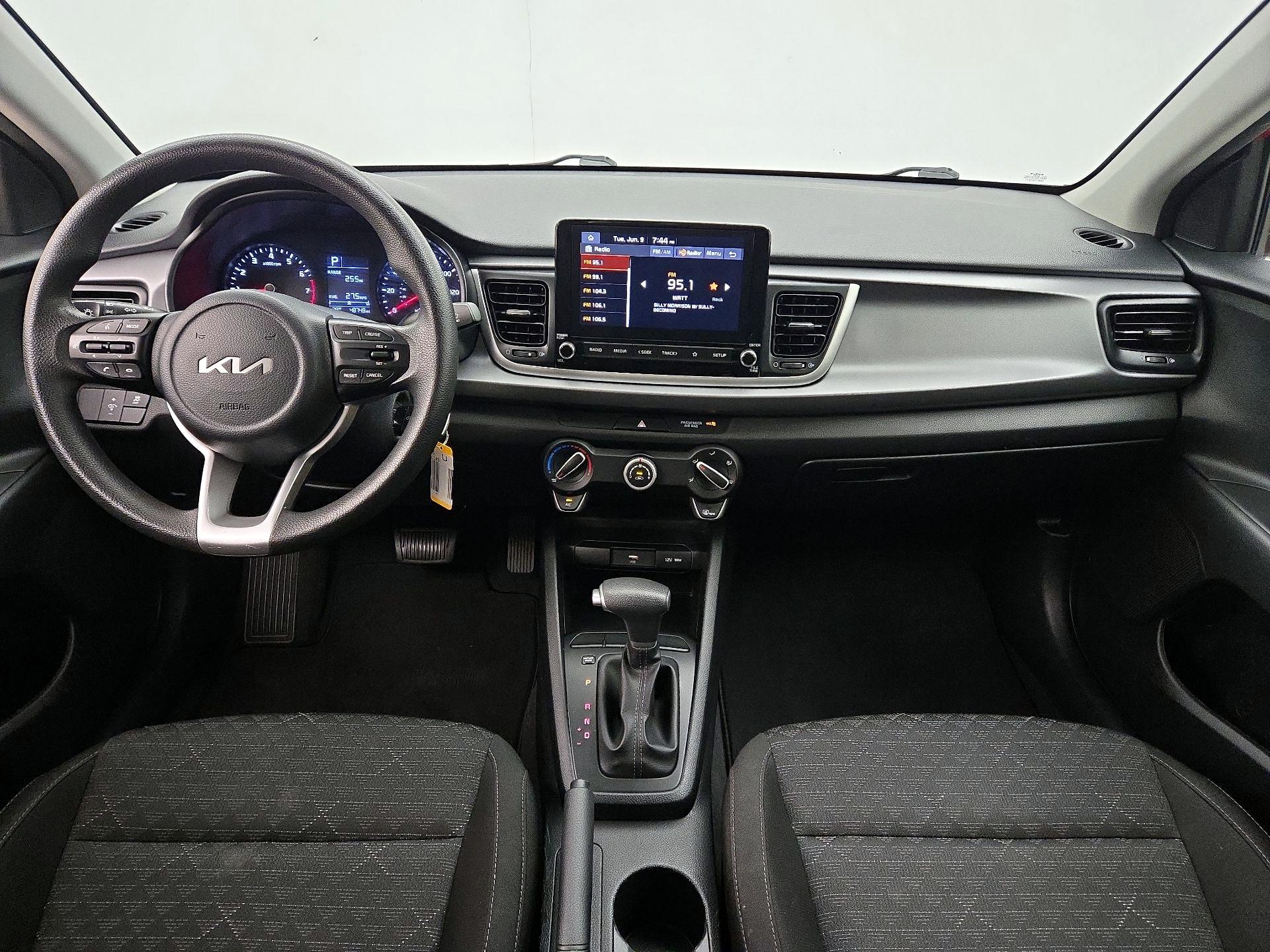 Thumbnail: 2023 Kia Rio - 9