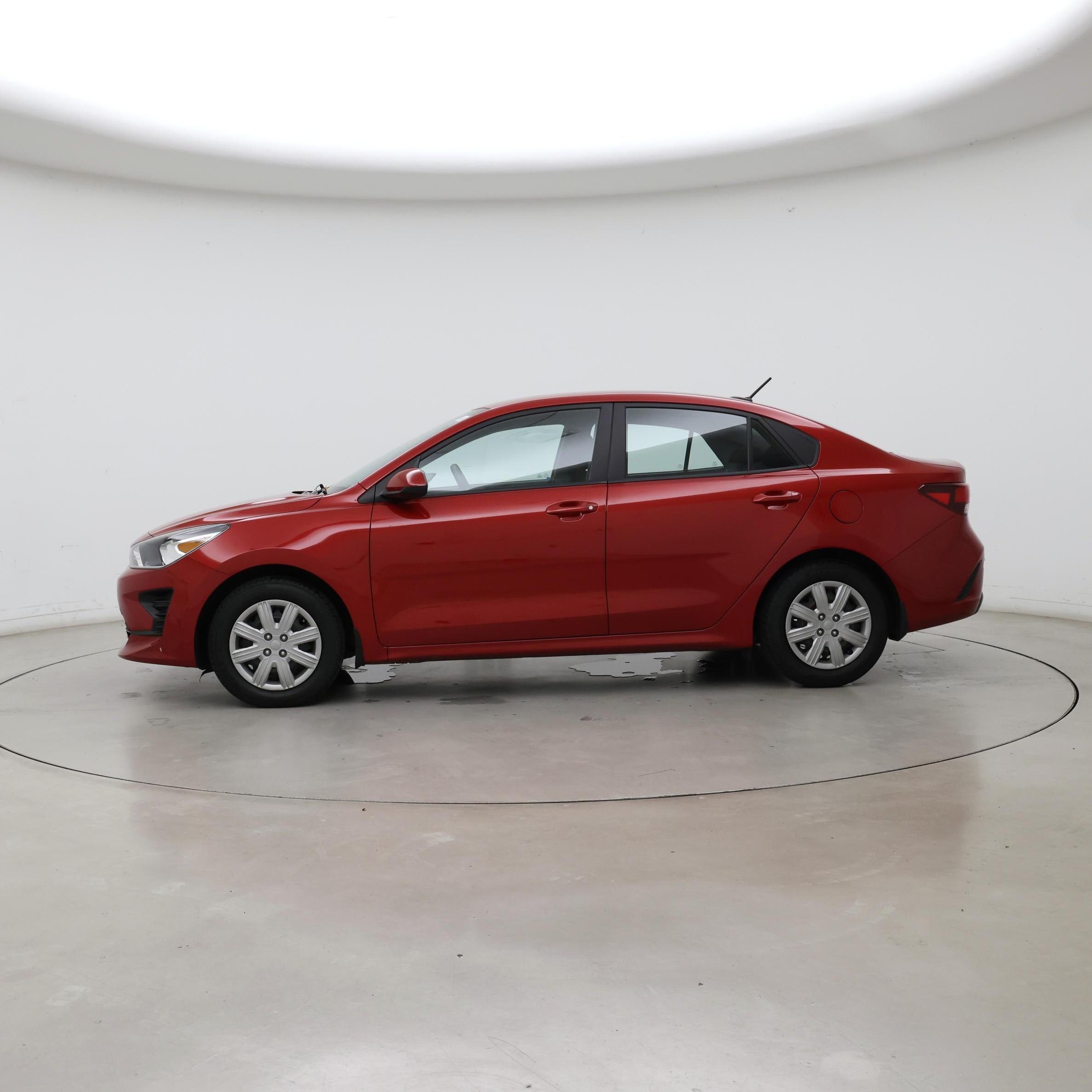 Thumbnail: 2023 Kia Rio - 3