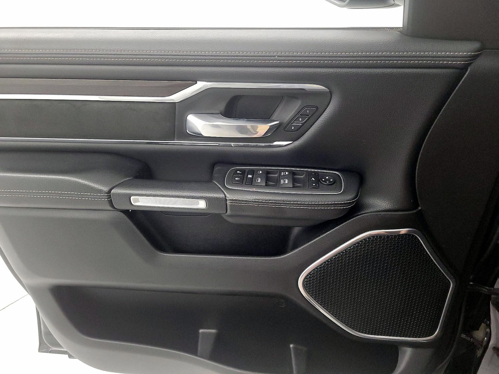 2022 RAM Ram 1500 Pickup Laramie - Photo 13