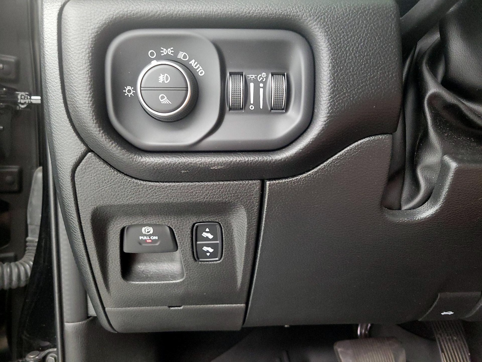 2022 RAM Ram 1500 Pickup Laramie - Photo 14
