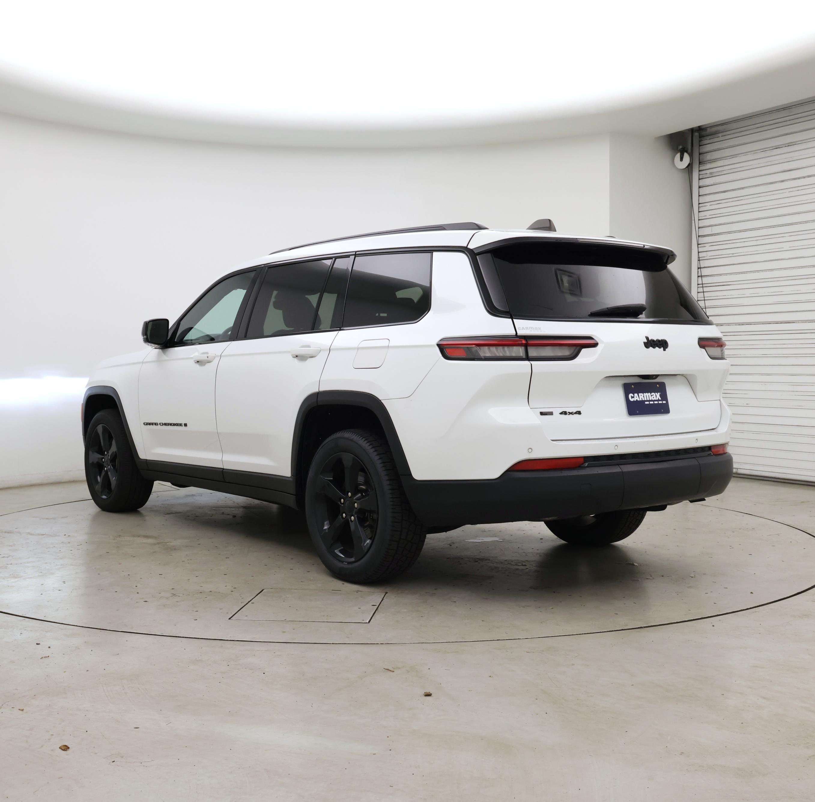 Thumbnail: 2023 Jeep Grand Cherokee L - 2