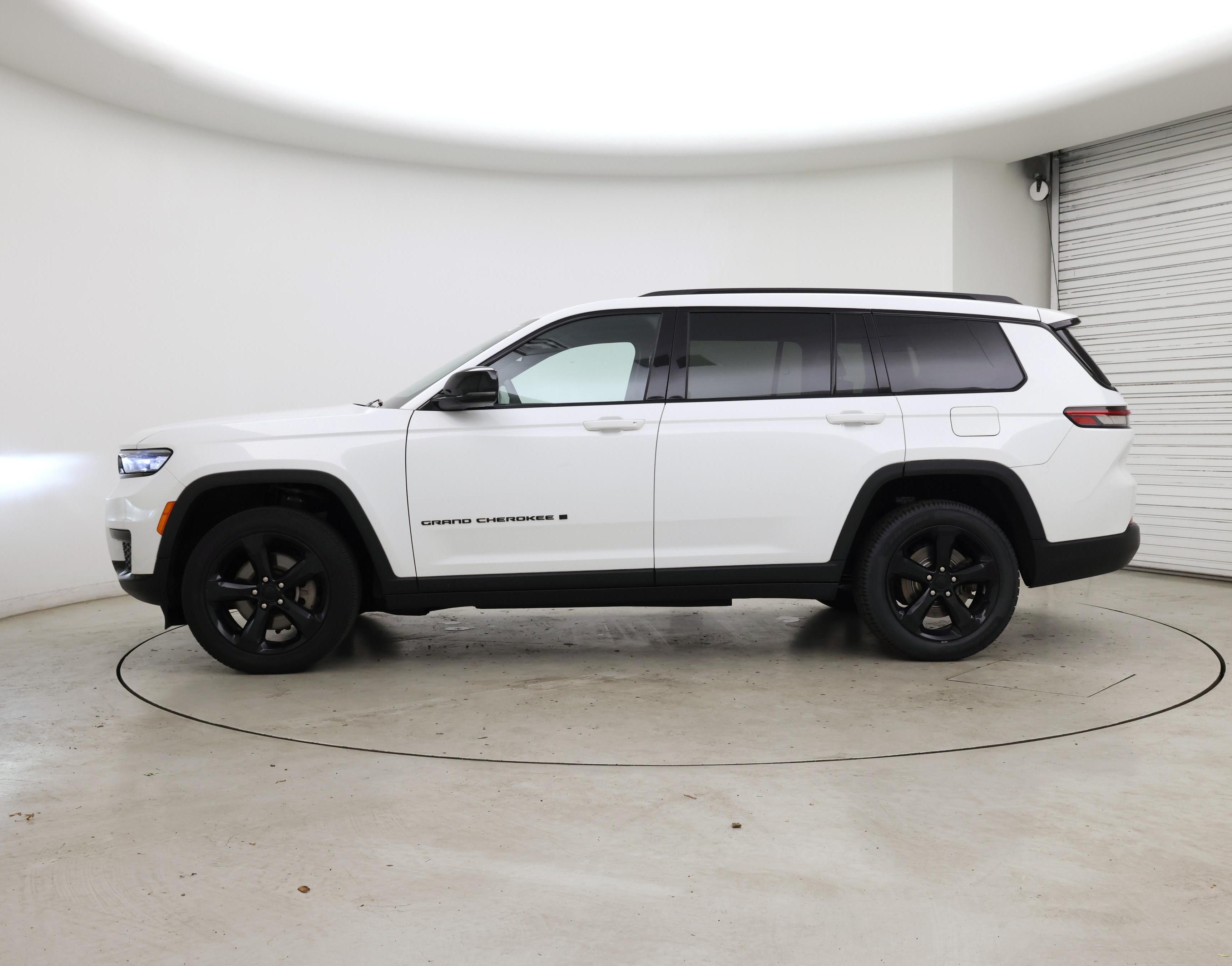 Thumbnail: 2023 Jeep Grand Cherokee L - 3