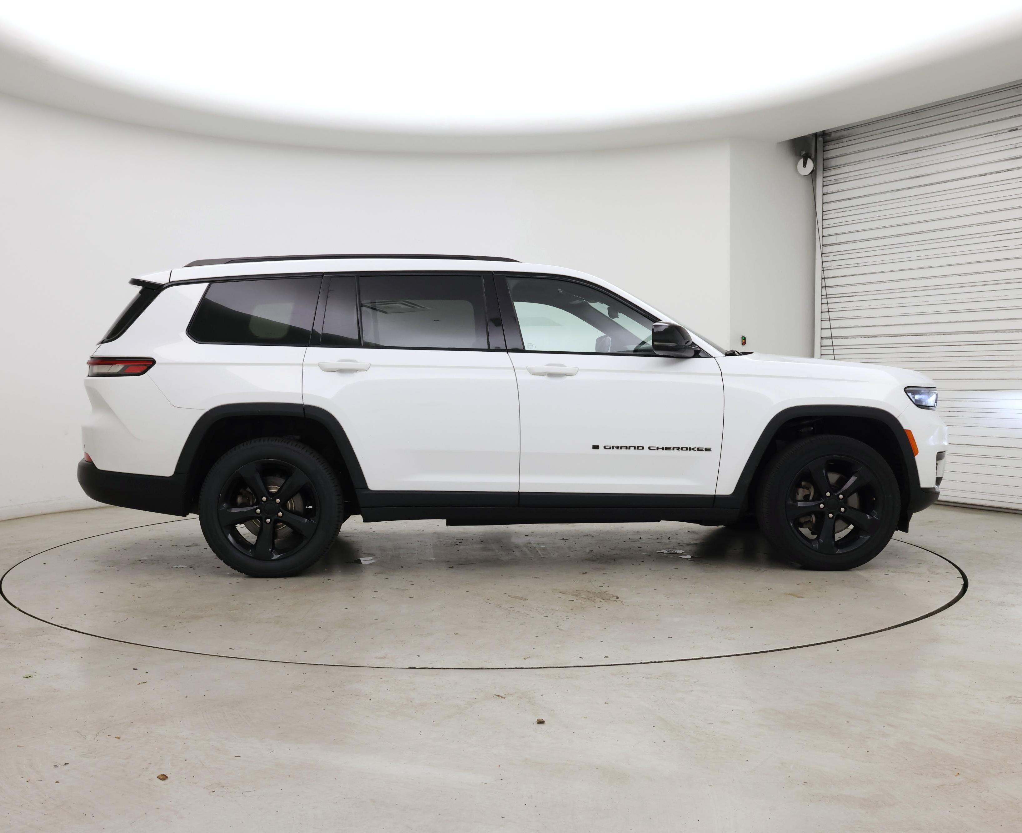 Thumbnail: 2023 Jeep Grand Cherokee L - 7
