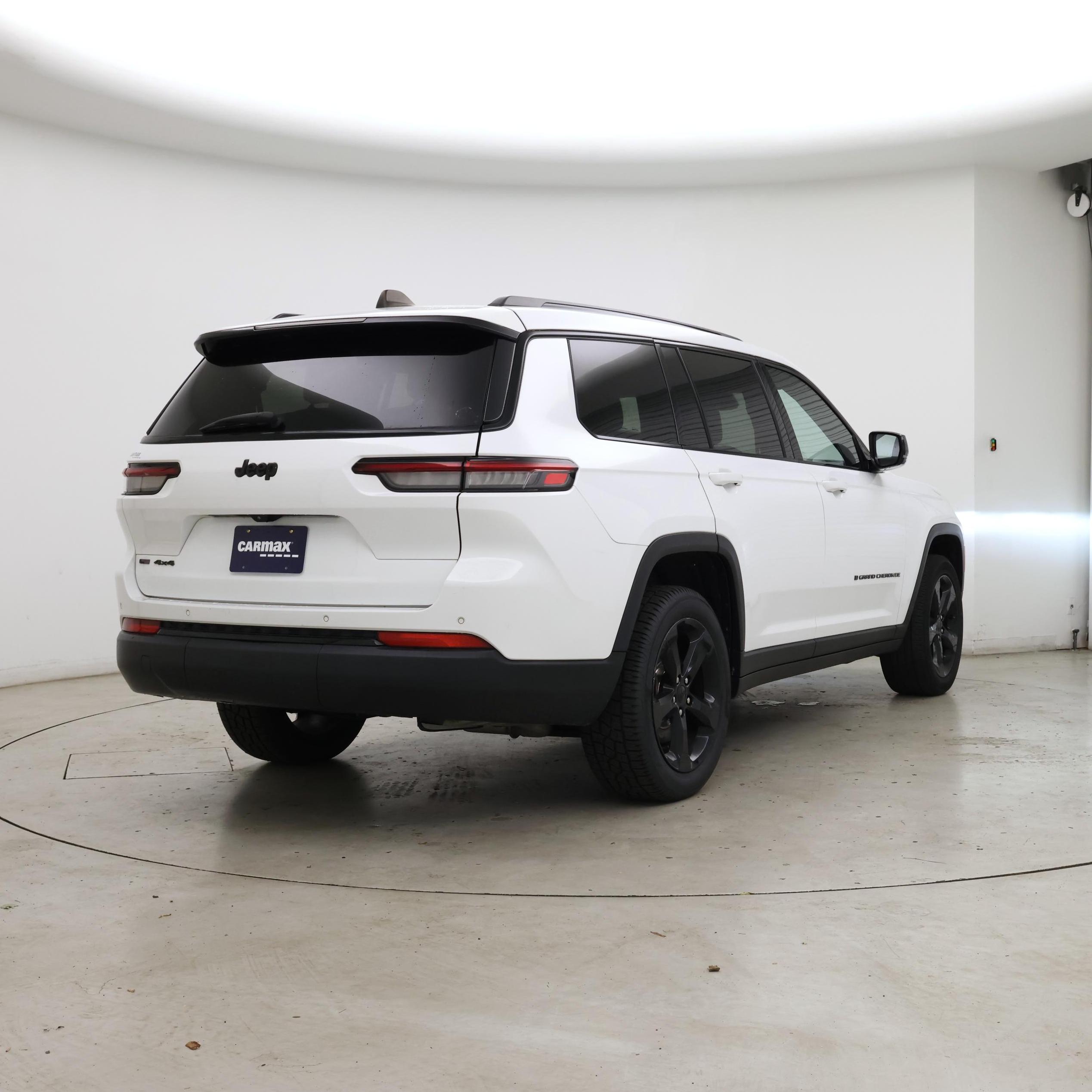 Thumbnail: 2023 Jeep Grand Cherokee L - 8