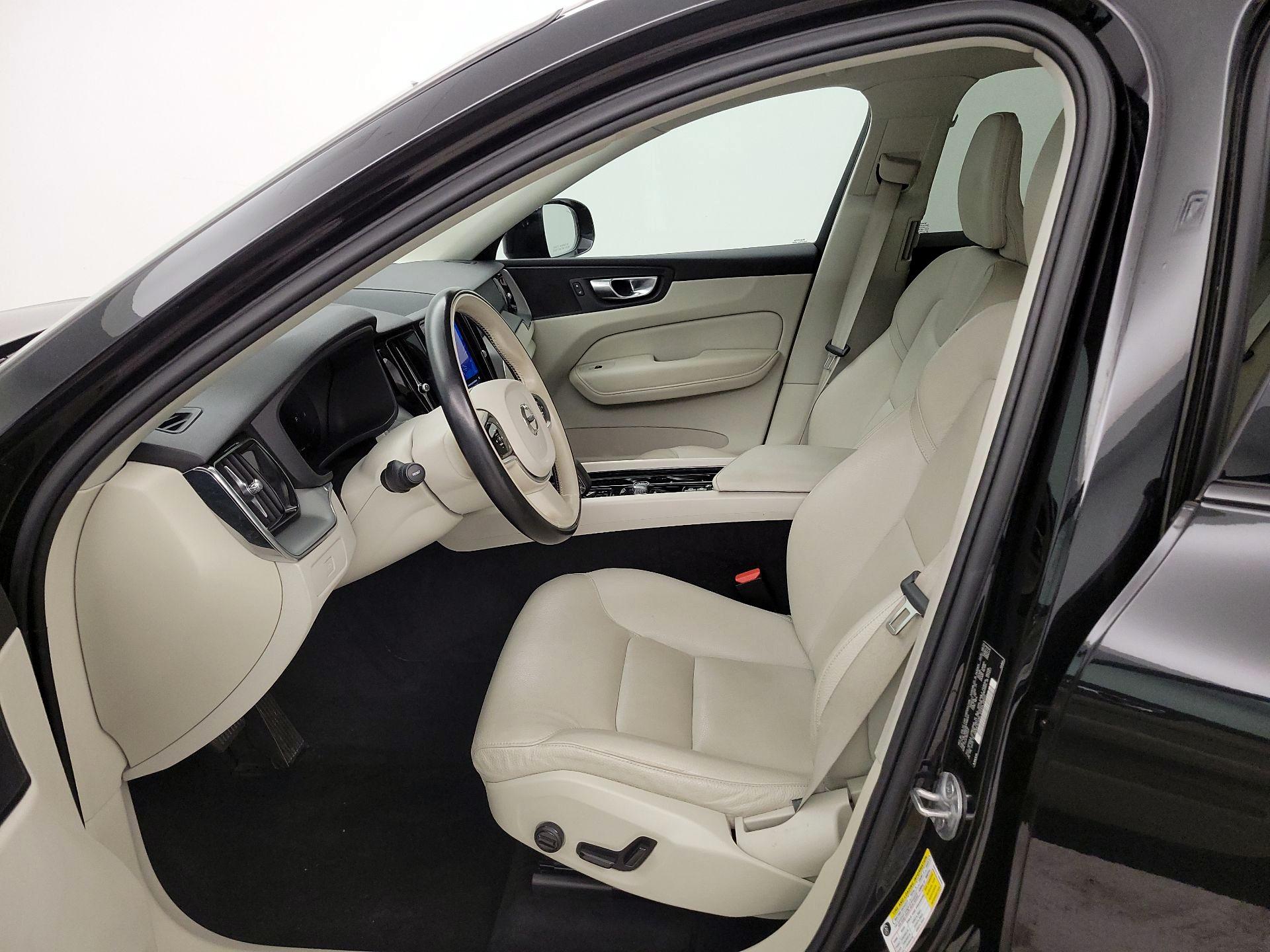 Thumbnail: 2024 Volvo XC60 - 11