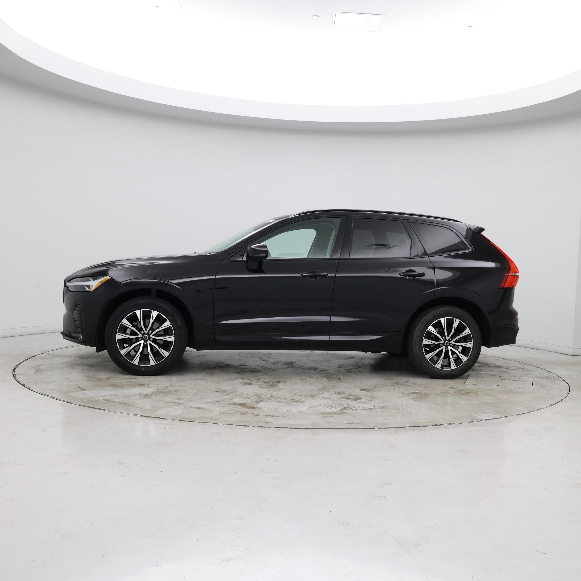 Thumbnail: 2024 Volvo XC60 - 2