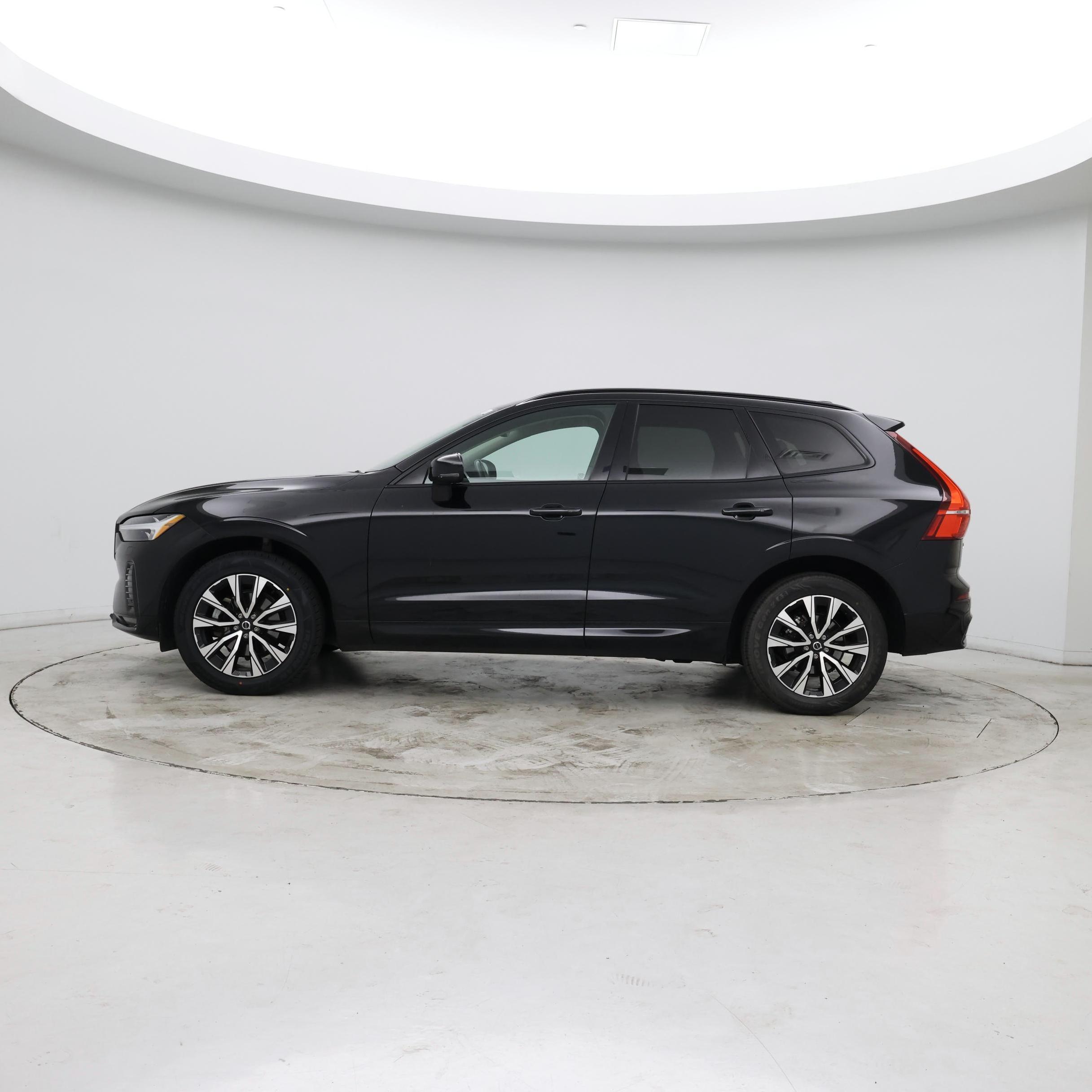 Thumbnail: 2024 Volvo XC60 - 6