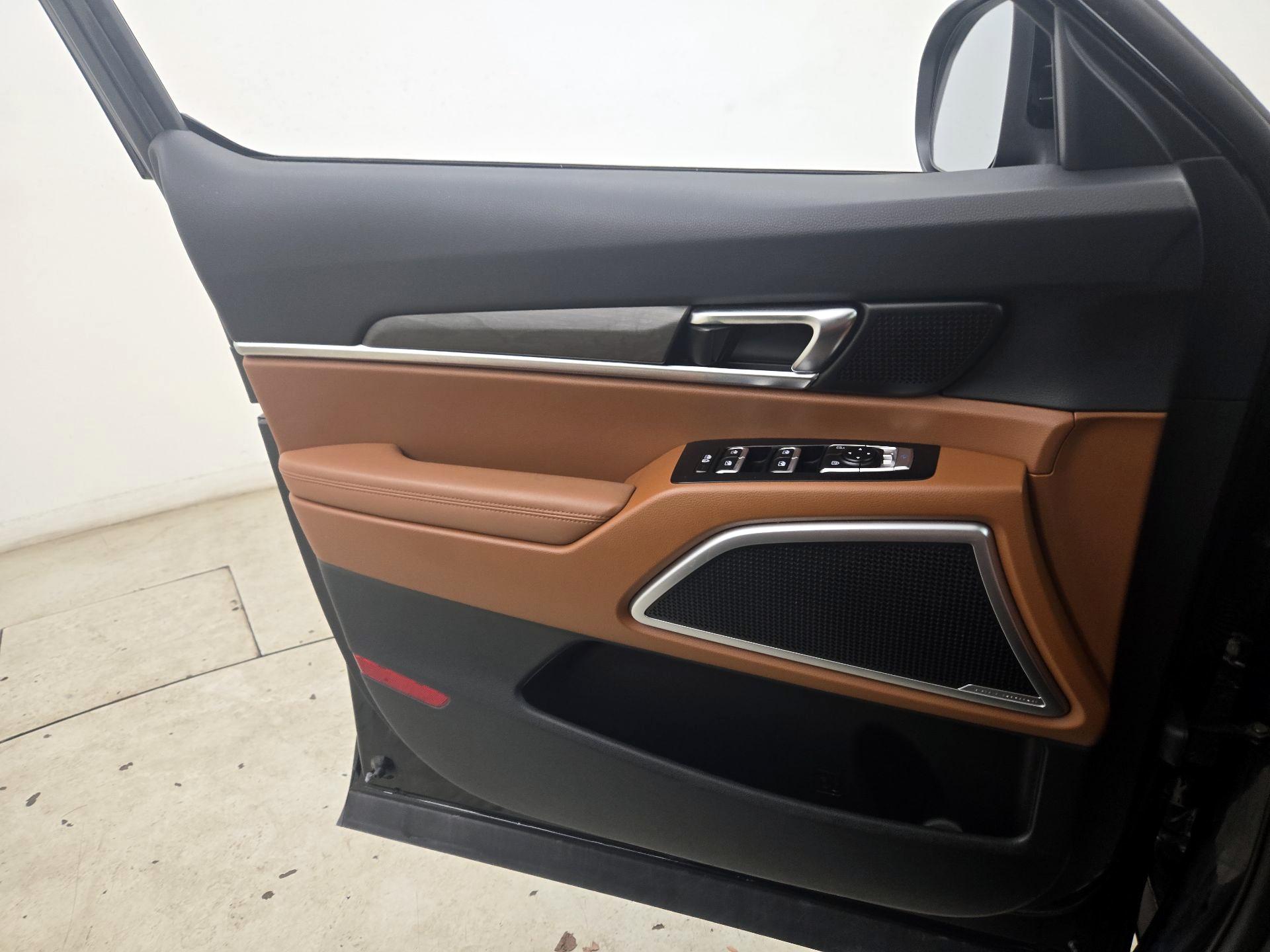 Thumbnail: 2023 Kia Telluride - 12