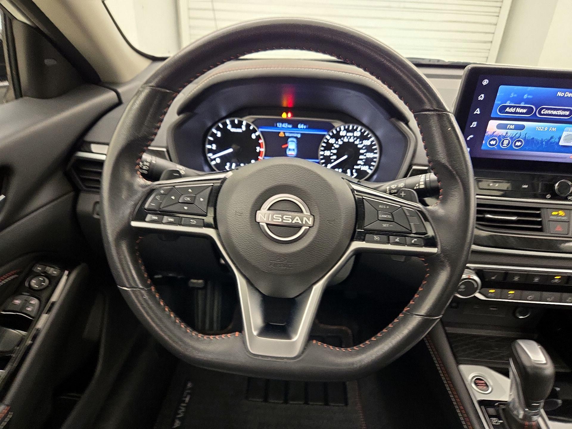 Thumbnail: 2023 Nissan Altima - 10