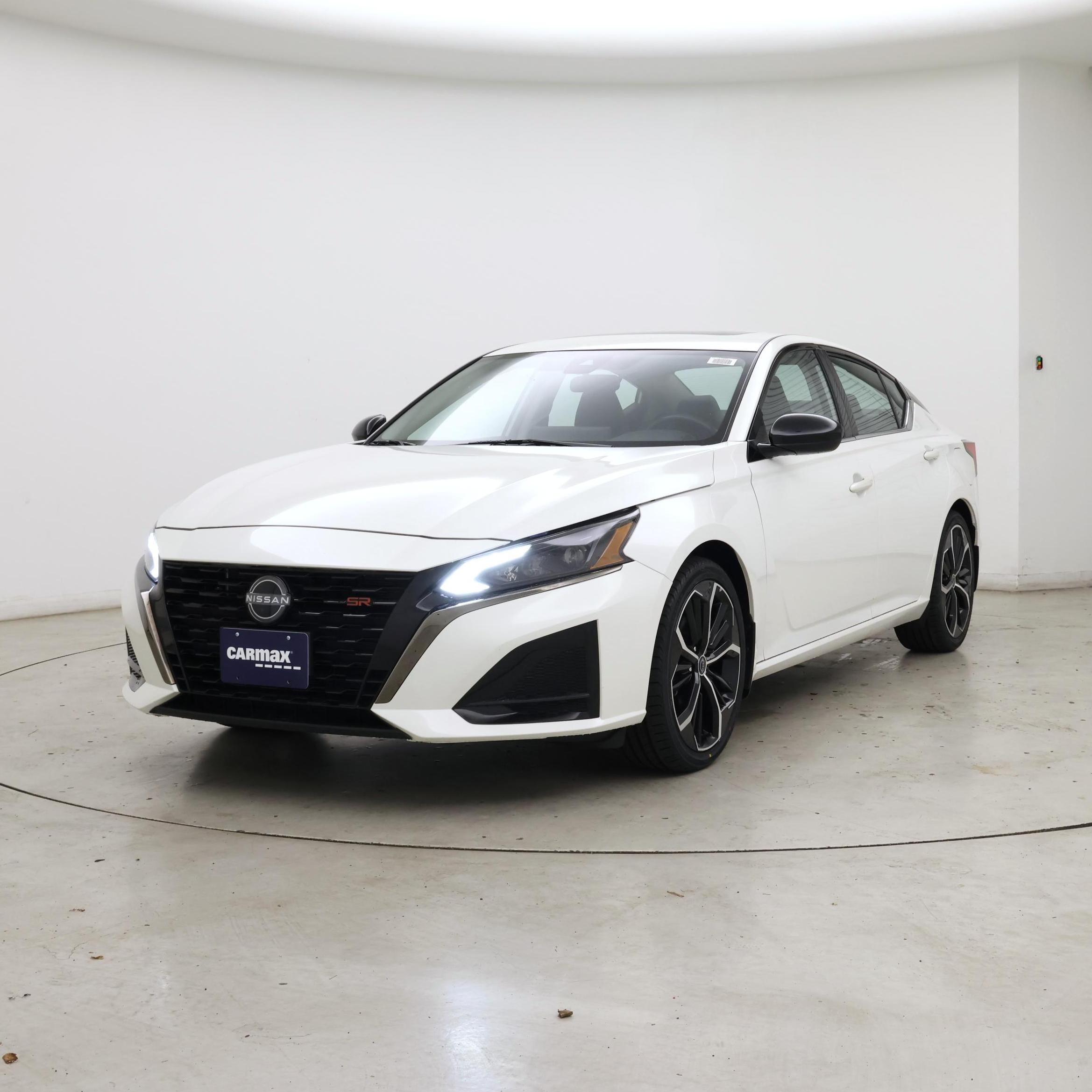 Thumbnail: 2023 Nissan Altima - 4