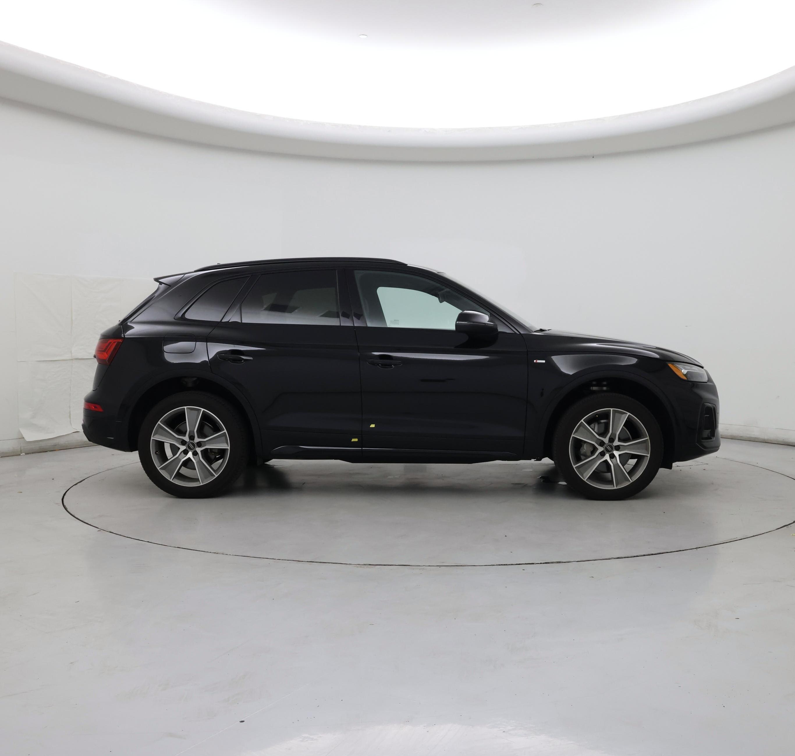 Thumbnail: 2025 Audi Q5 - 7