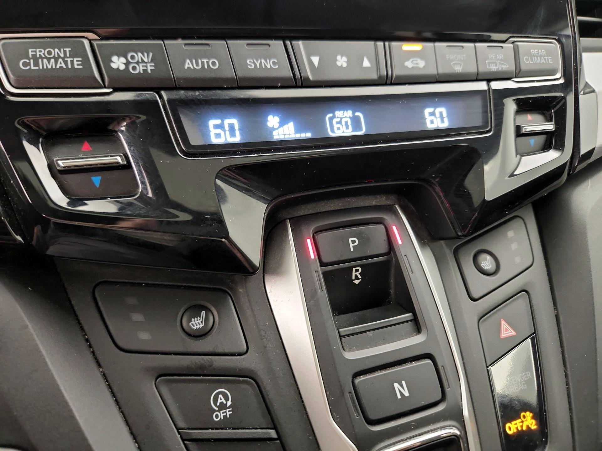 Thumbnail: 2021 Honda Odyssey - 16
