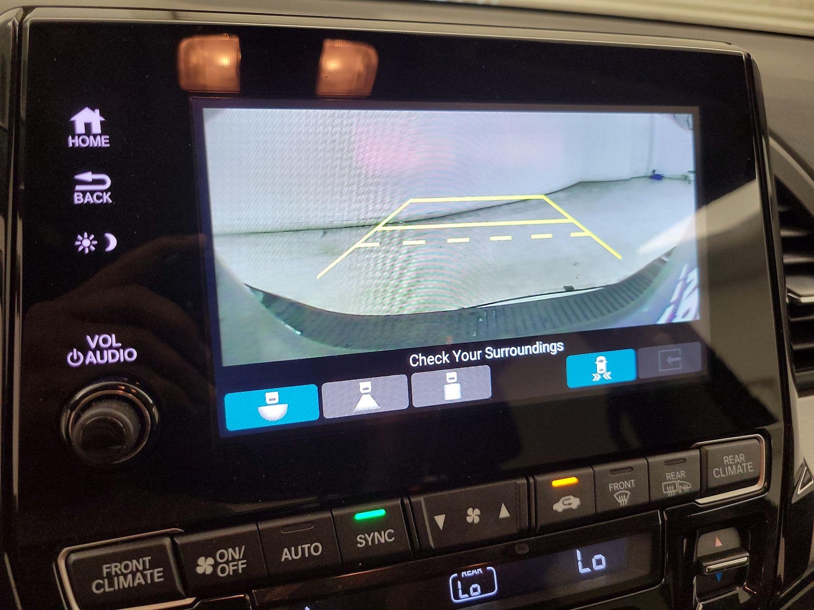 2024 Honda Odyssey Touring - Photo 15