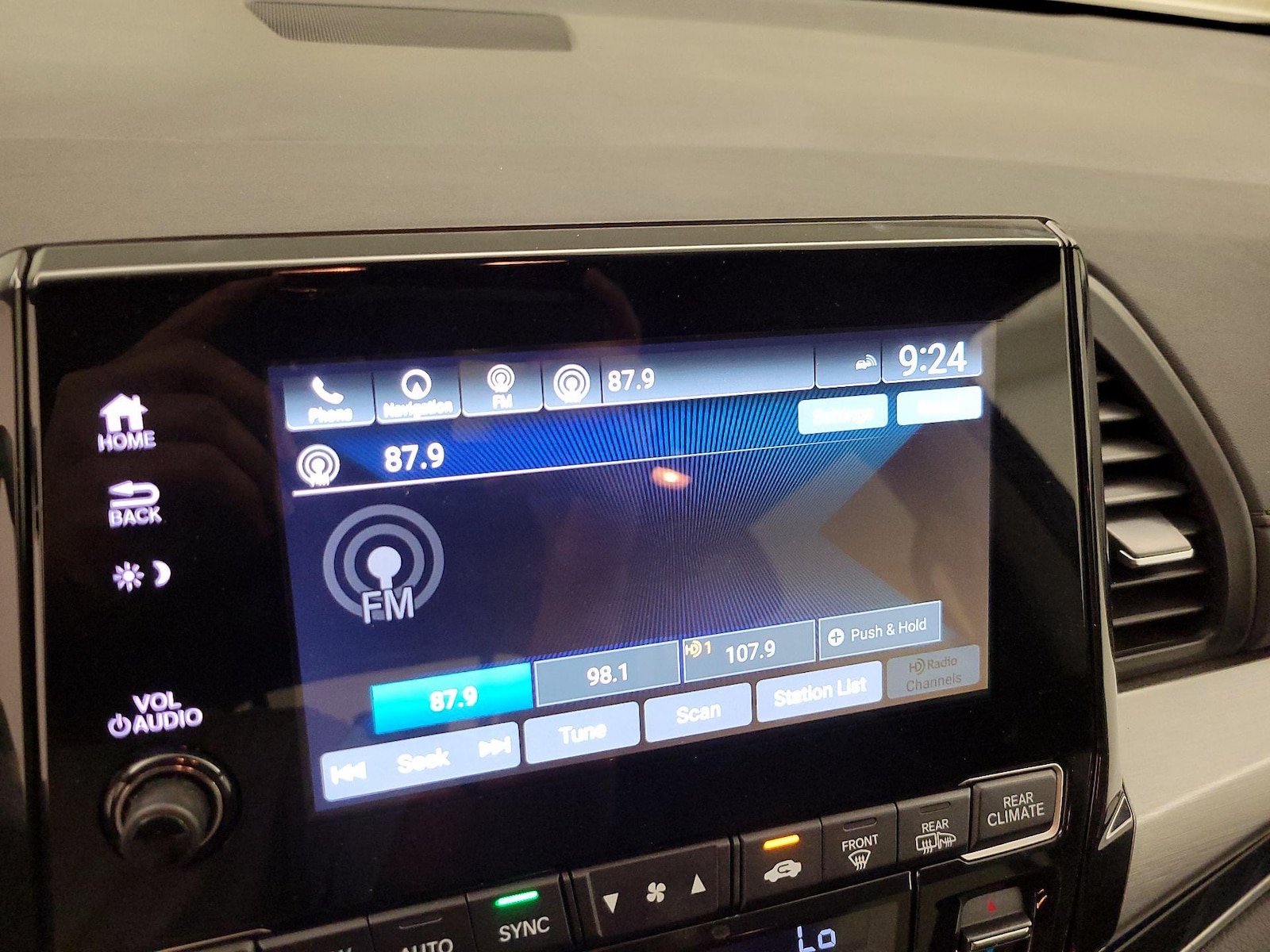 2024 Honda Odyssey Touring - Photo 16