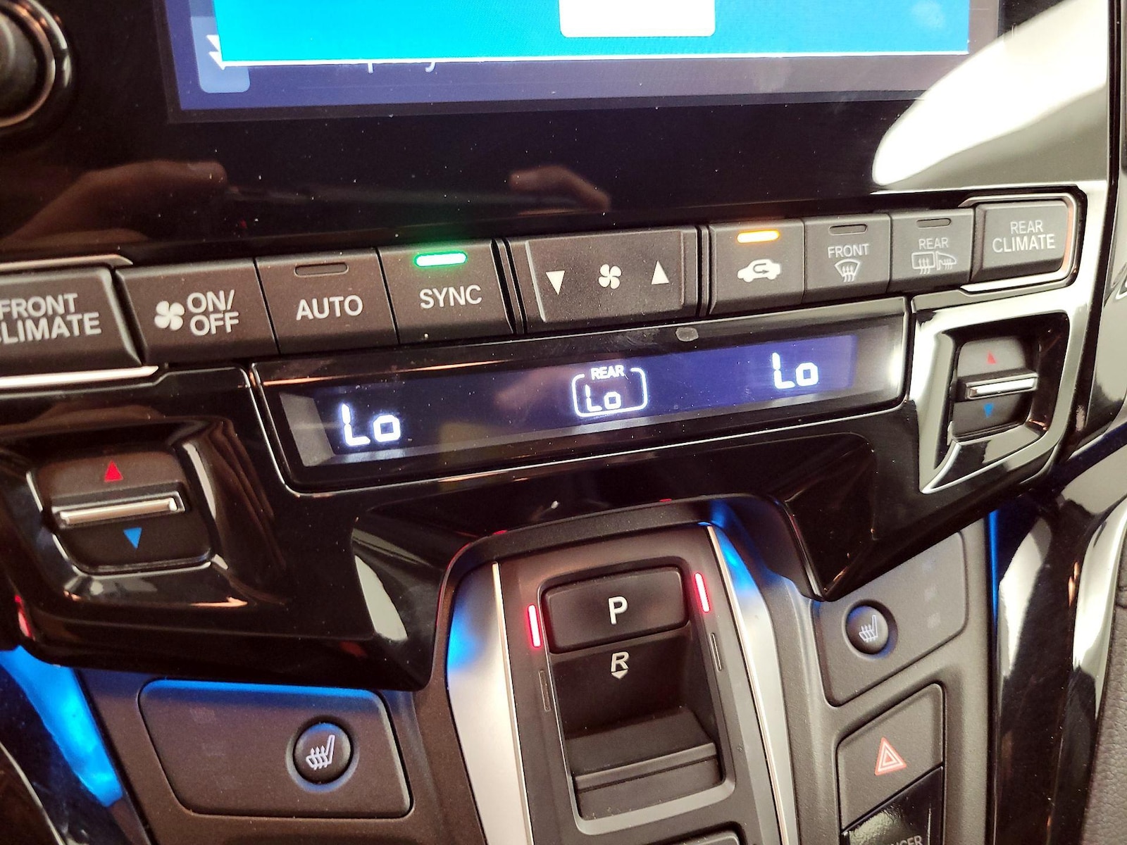 2024 Honda Odyssey Touring - Photo 17