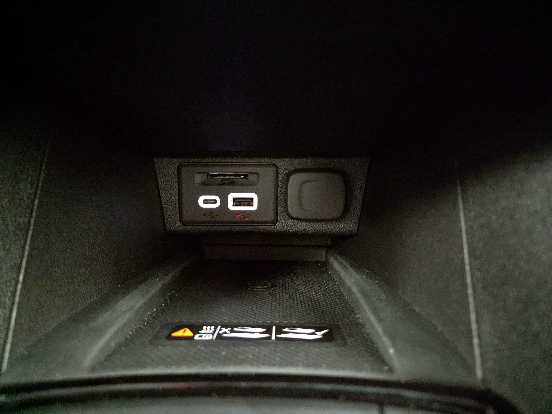 Thumbnail: 2023 Chevrolet Bolt EV - 19
